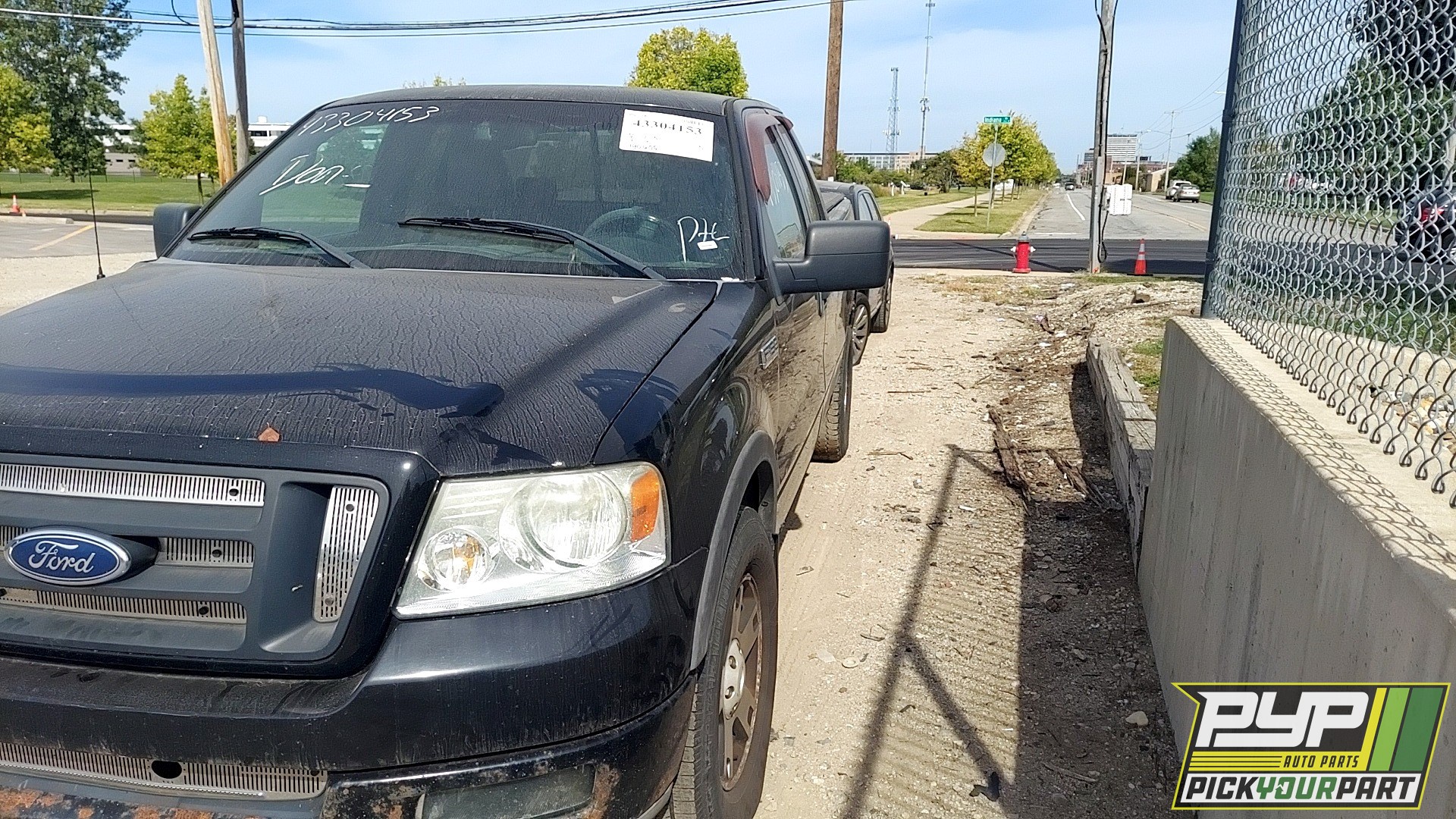 2005 FORD F-150 available for parts