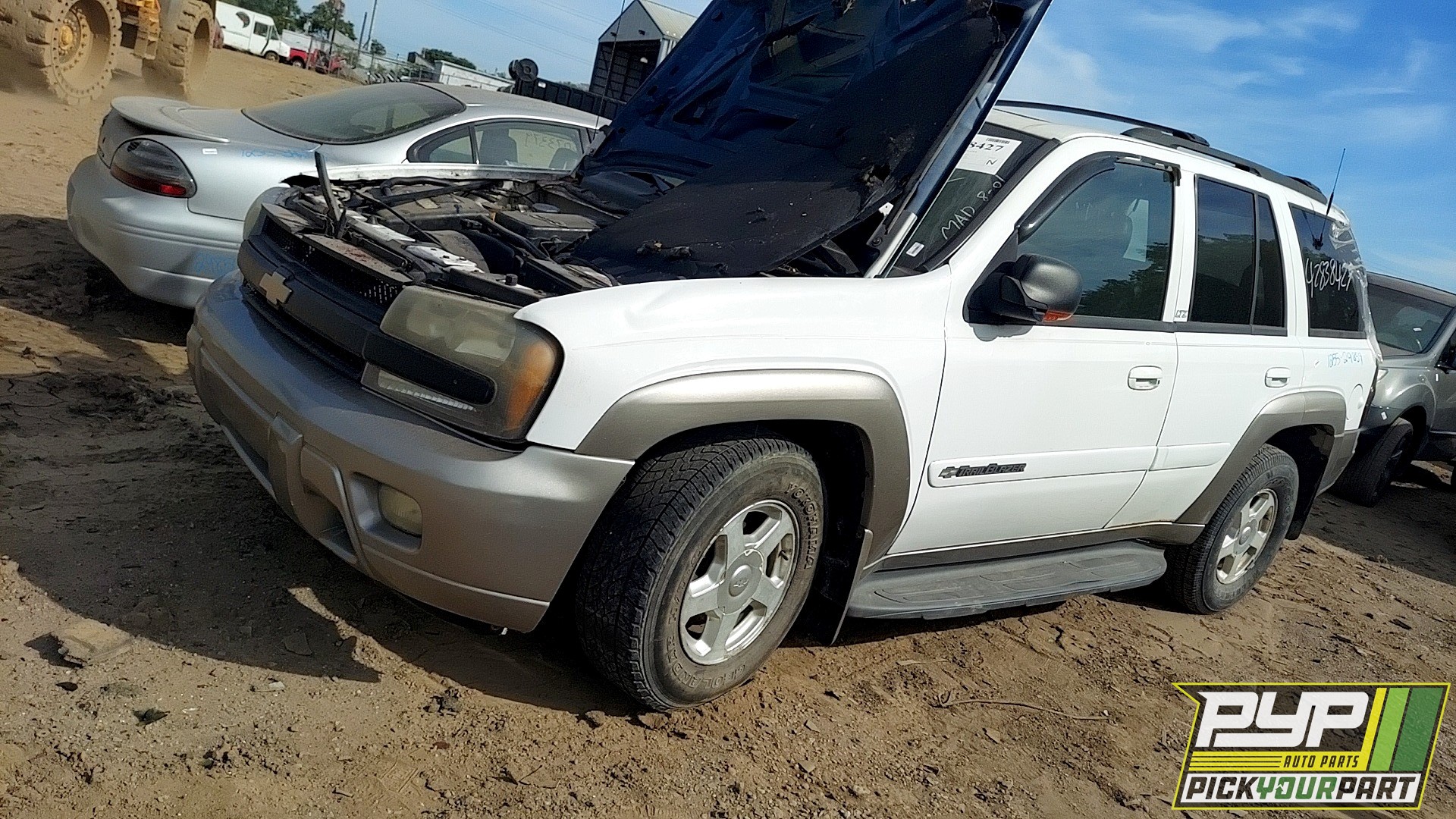 2002 CHEVROLET TRAILBLAZER available for parts
