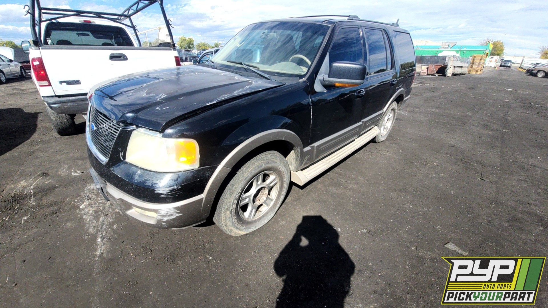 2004 FORD EXPEDITION available for parts