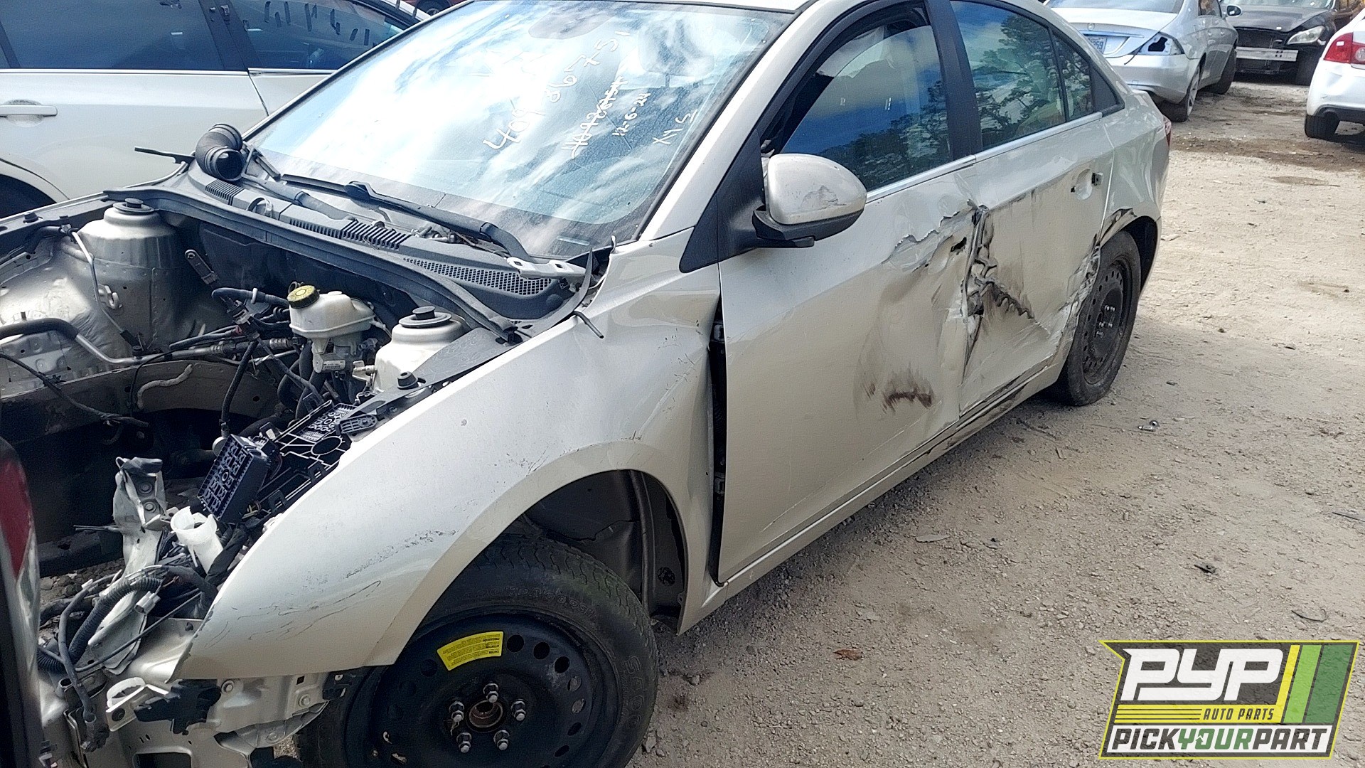 2013 CHEVROLET CRUZE partes disponibles