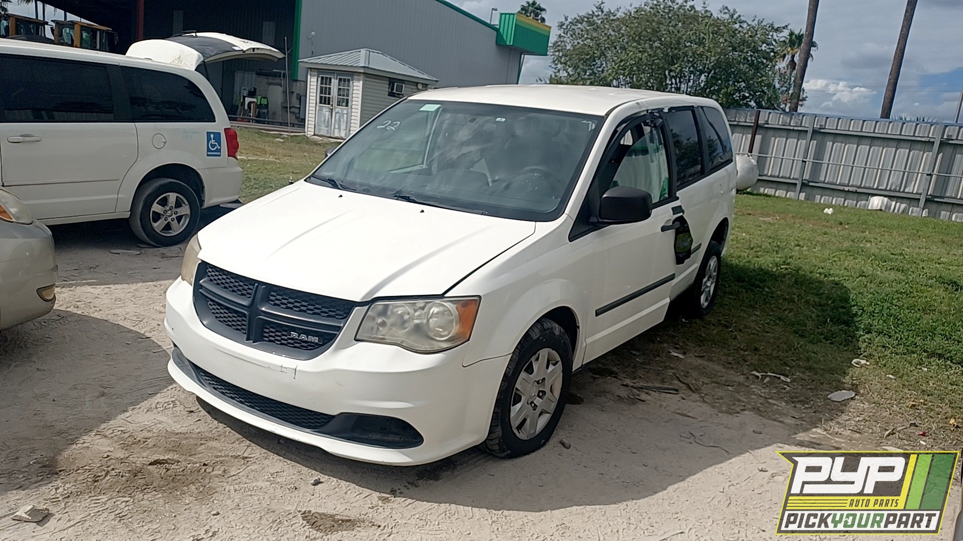 2013 RAM C/V partes disponibles