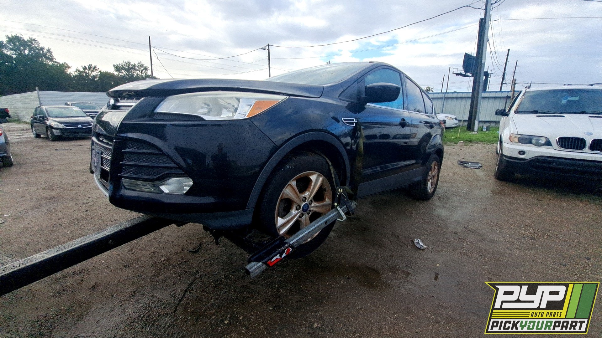 2014 FORD ESCAPE available for parts
