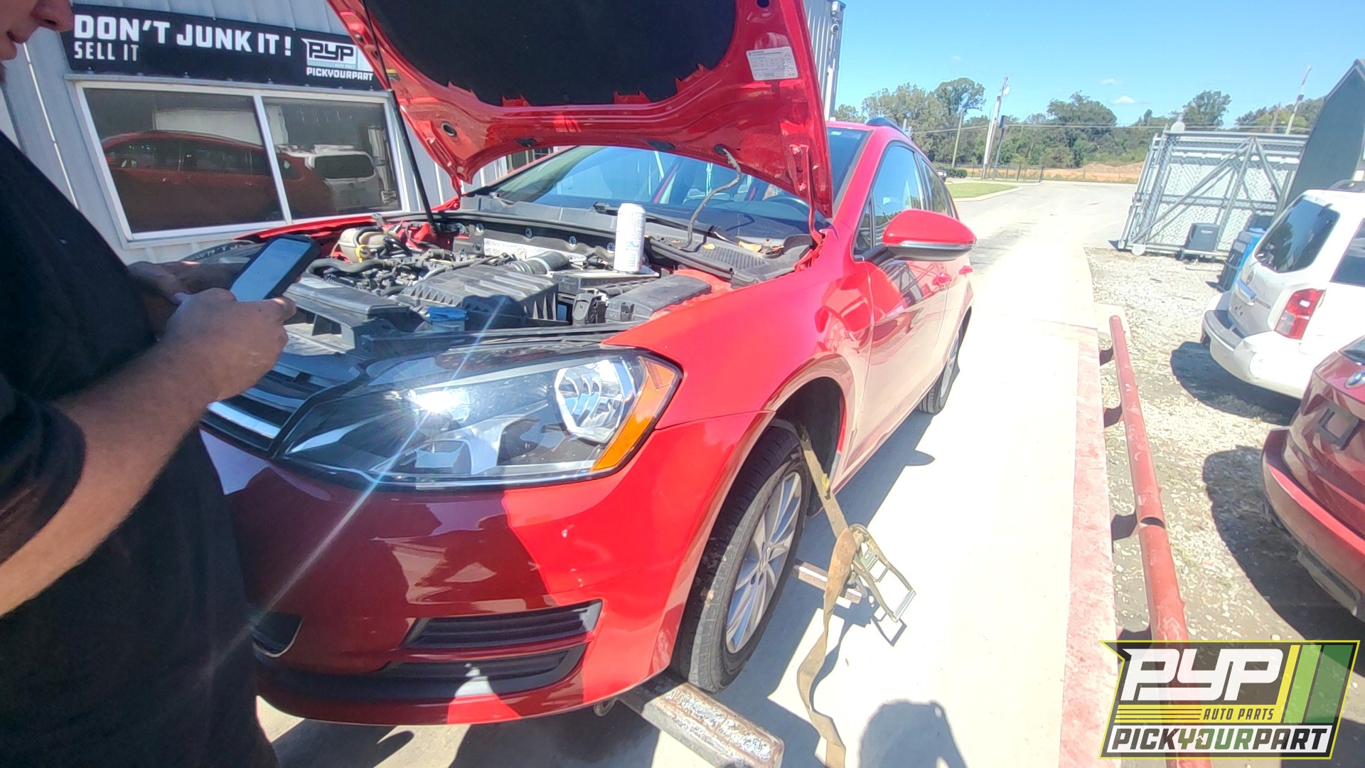 2016 VOLKSWAGEN GOLF SPORTWAGEN available for parts