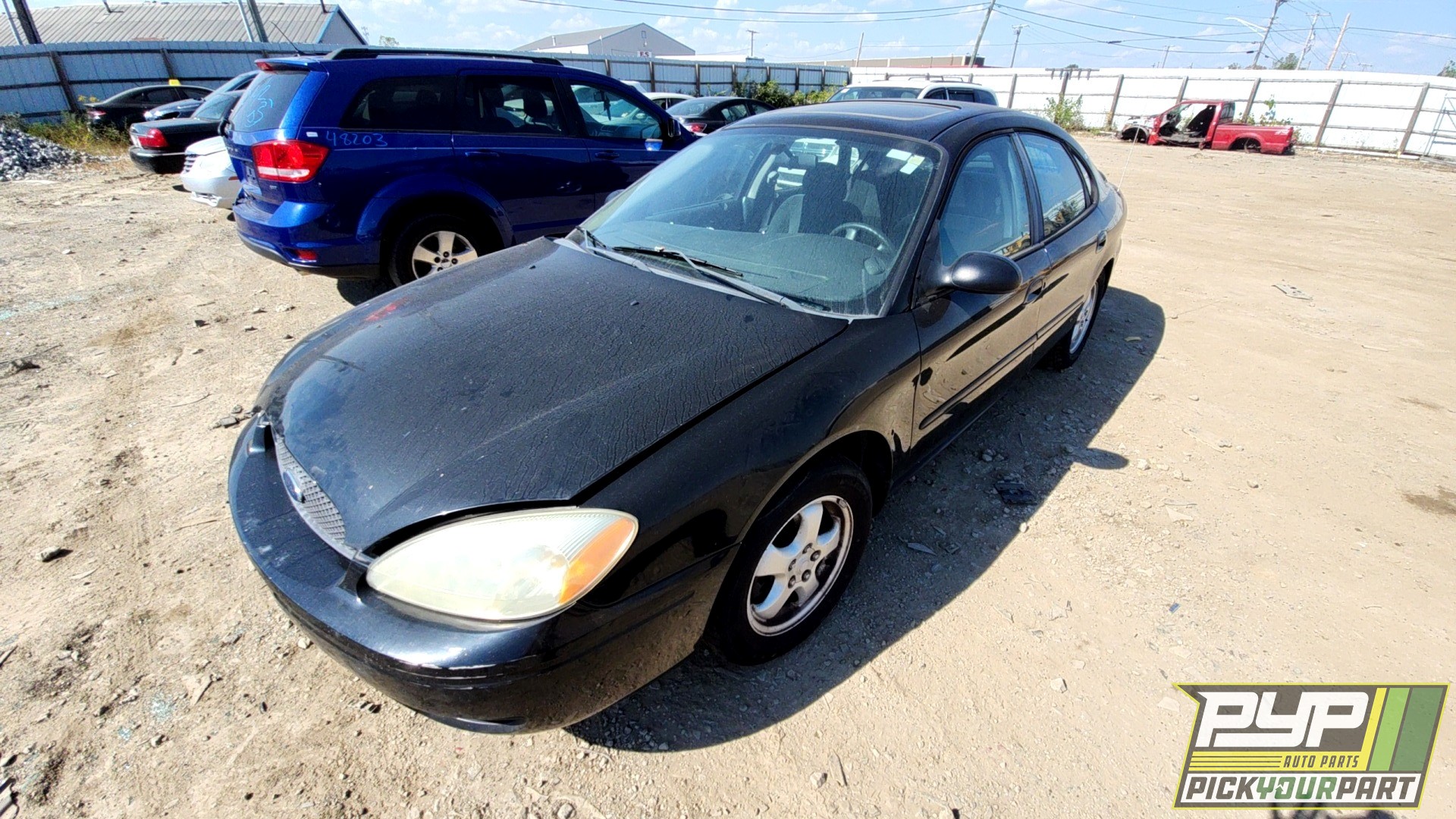 2004 FORD TAURUS available for parts
