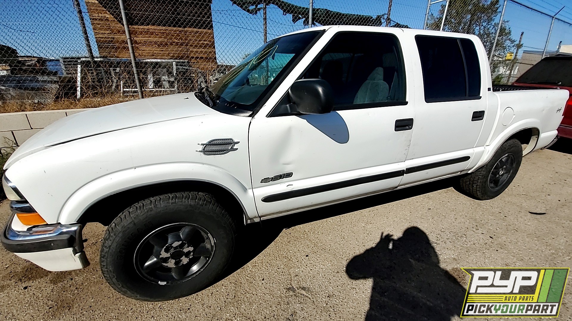 2001 CHEVROLET S10 available for parts