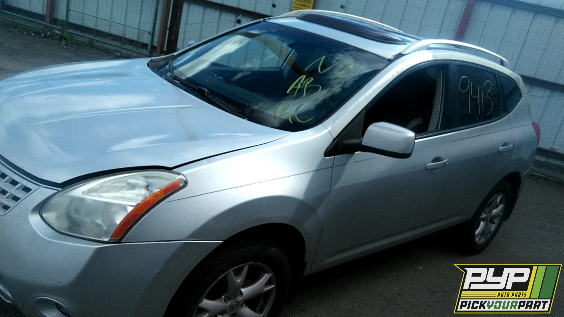 2009 NISSAN ROGUE available for parts
