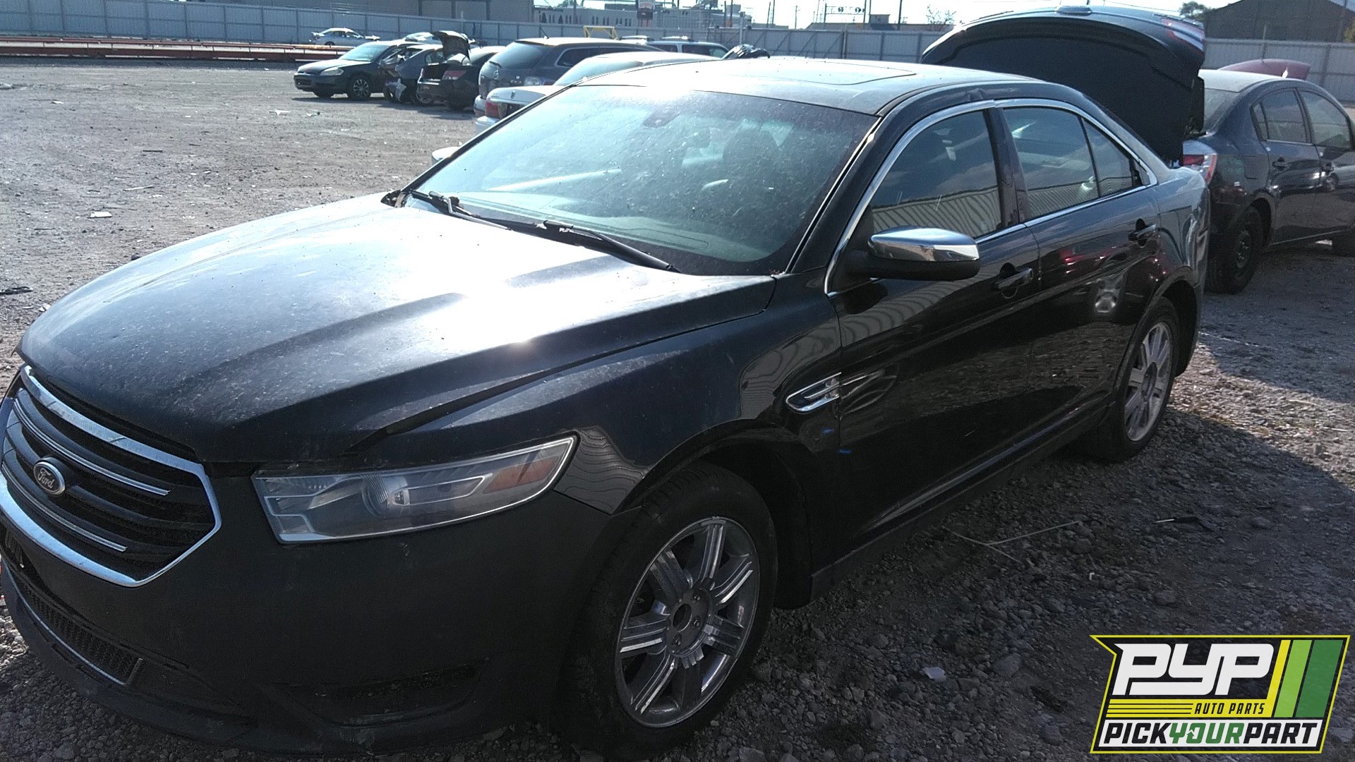 2013 FORD TAURUS available for parts