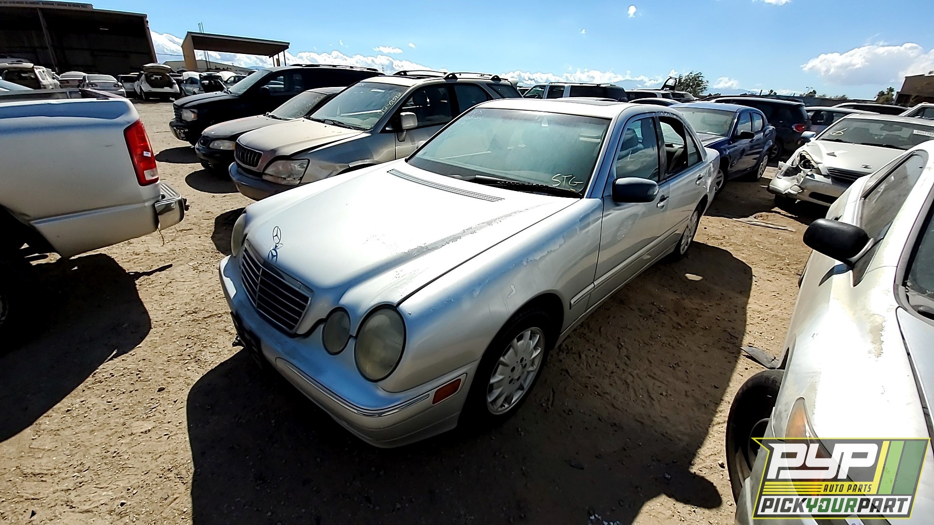 2001 MERCEDES-BENZ E320 available for parts