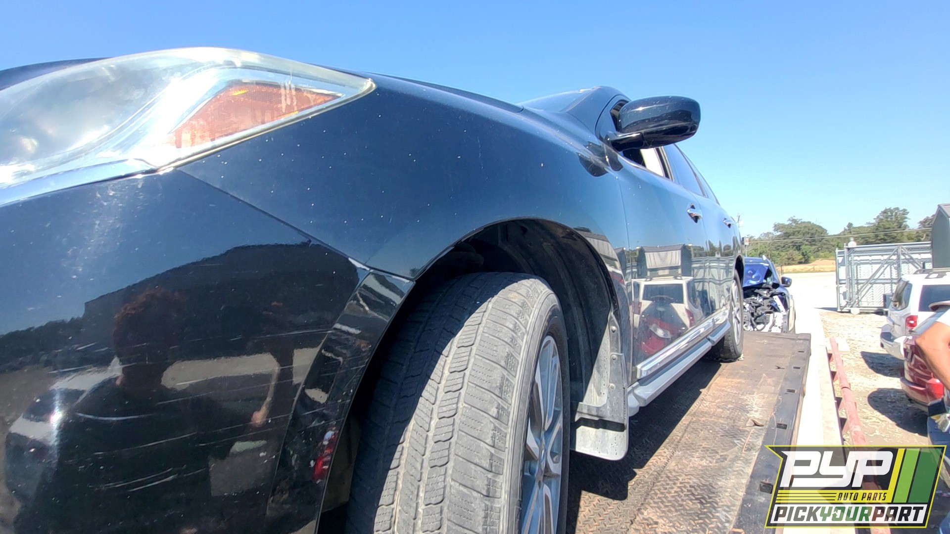 2013 NISSAN PATHFINDER available for parts