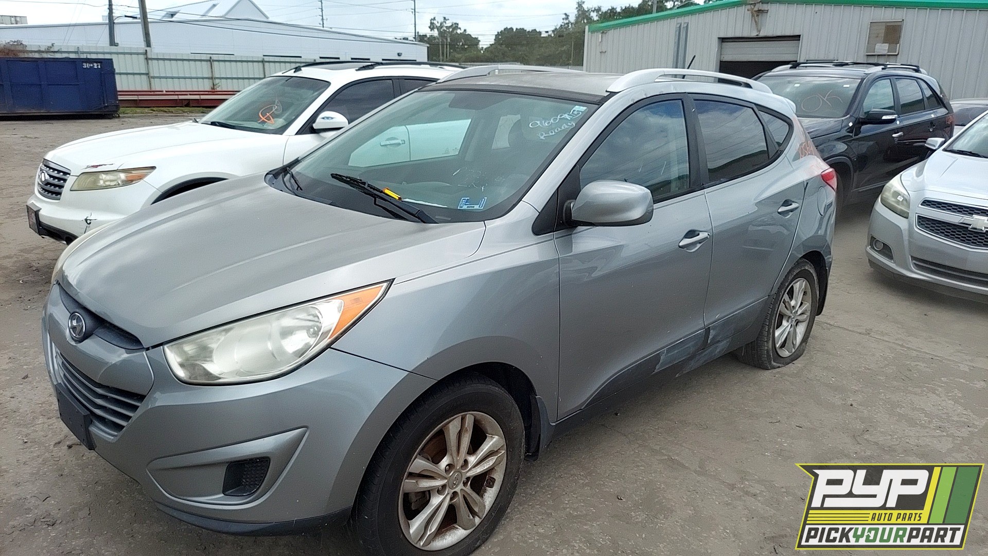 2011 HYUNDAI TUCSON available for parts