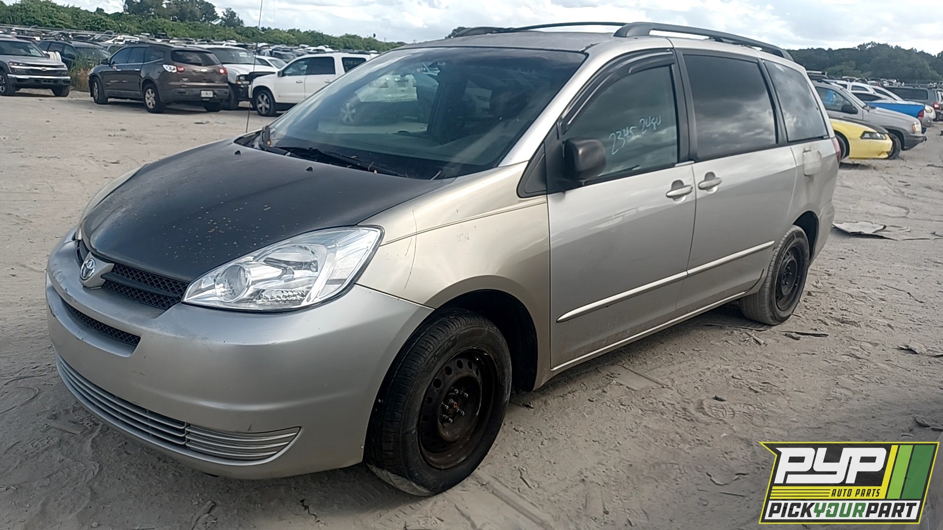 2005 TOYOTA SIENNA partes disponibles