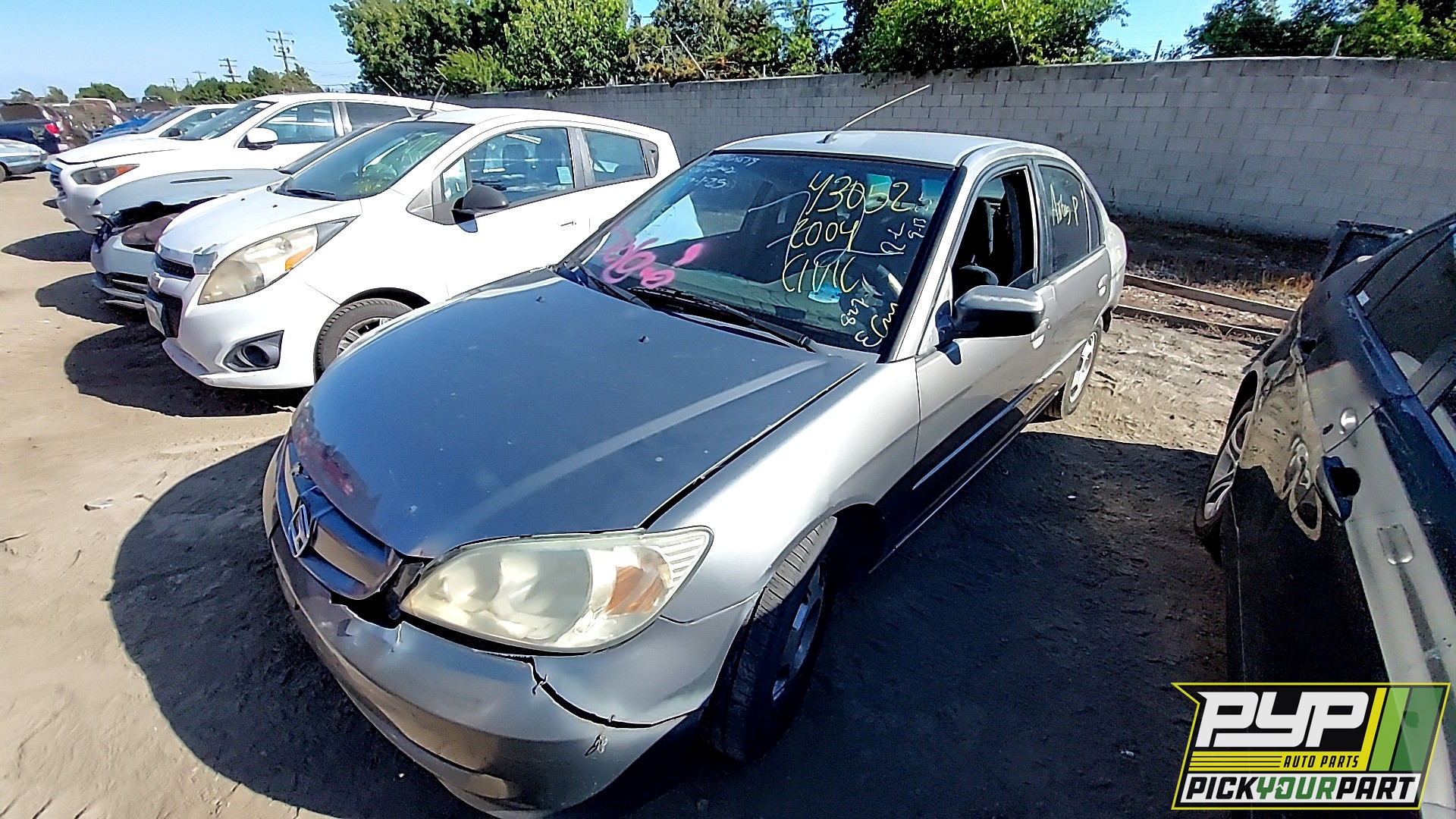 2004 HONDA CIVIC available for parts