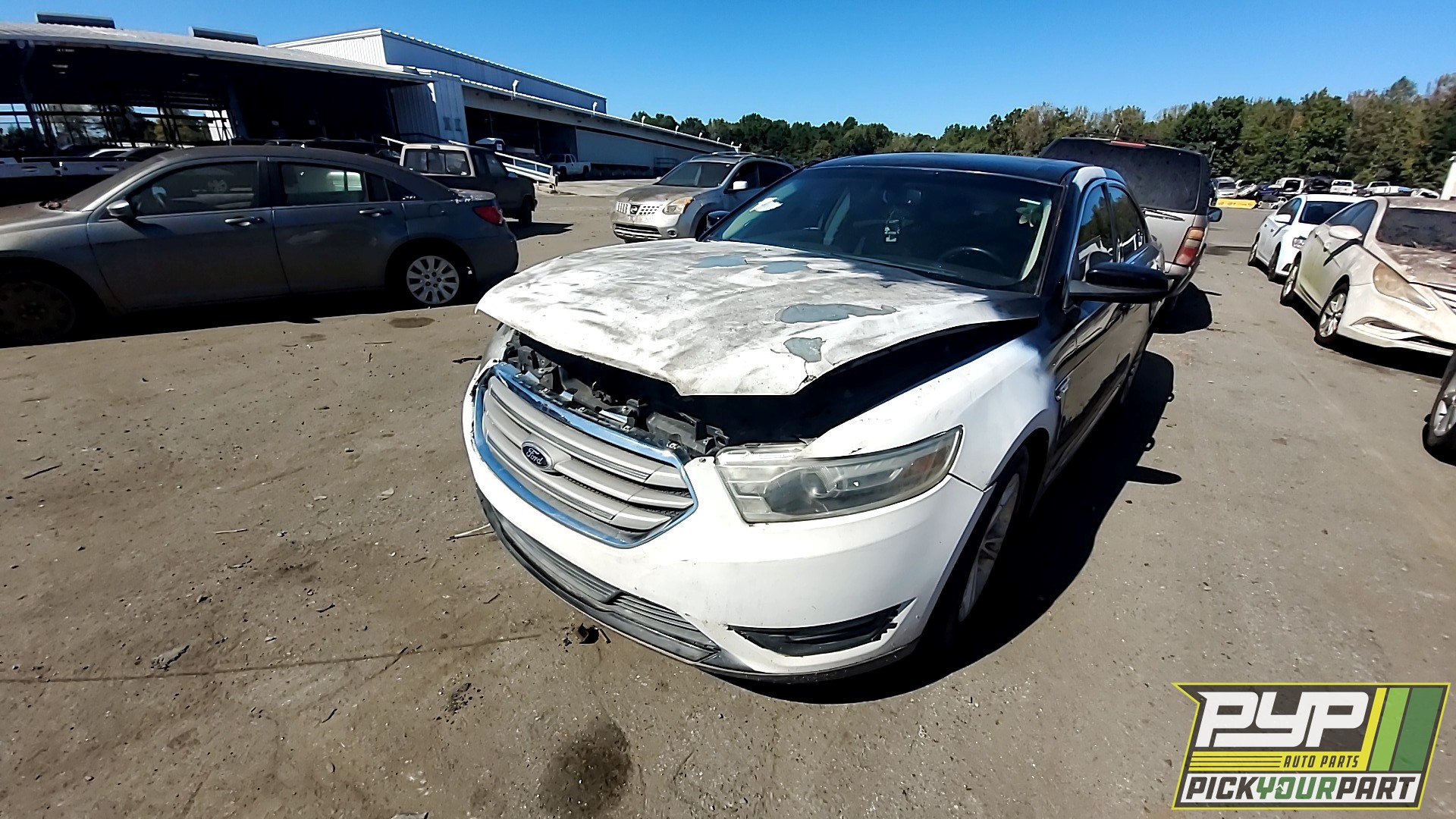 2013 FORD TAURUS available for parts