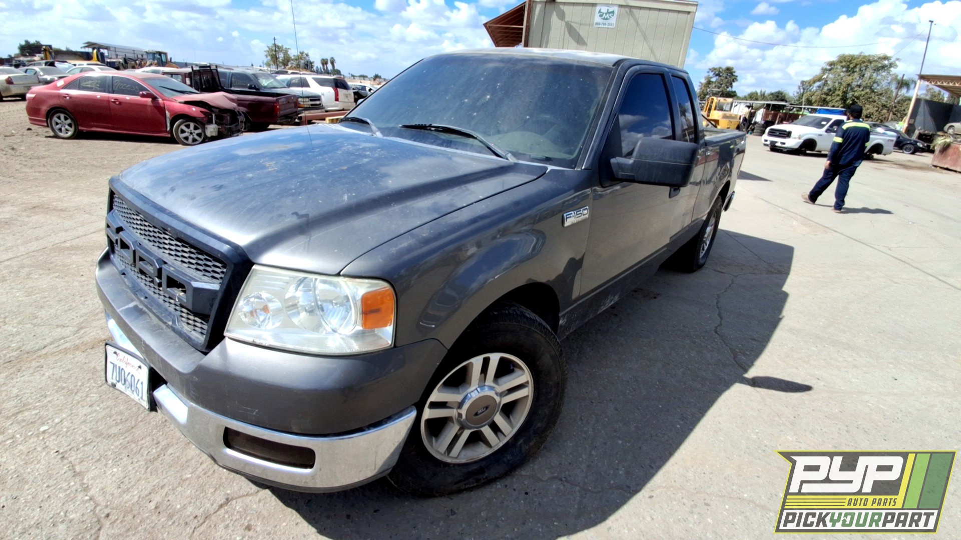 2005 FORD F-150 available for parts