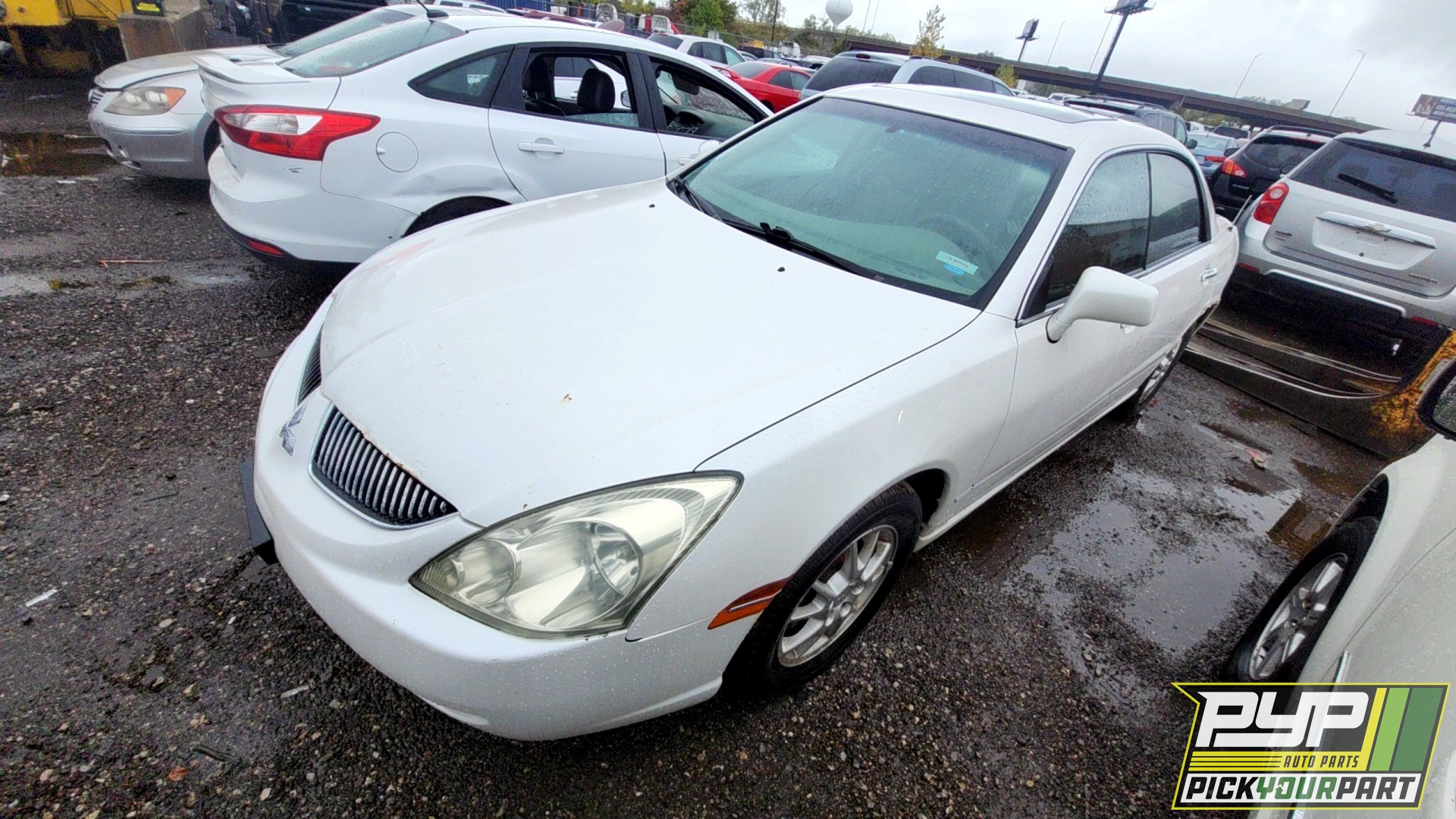 2004 MITSUBISHI DIAMANTE partes disponibles