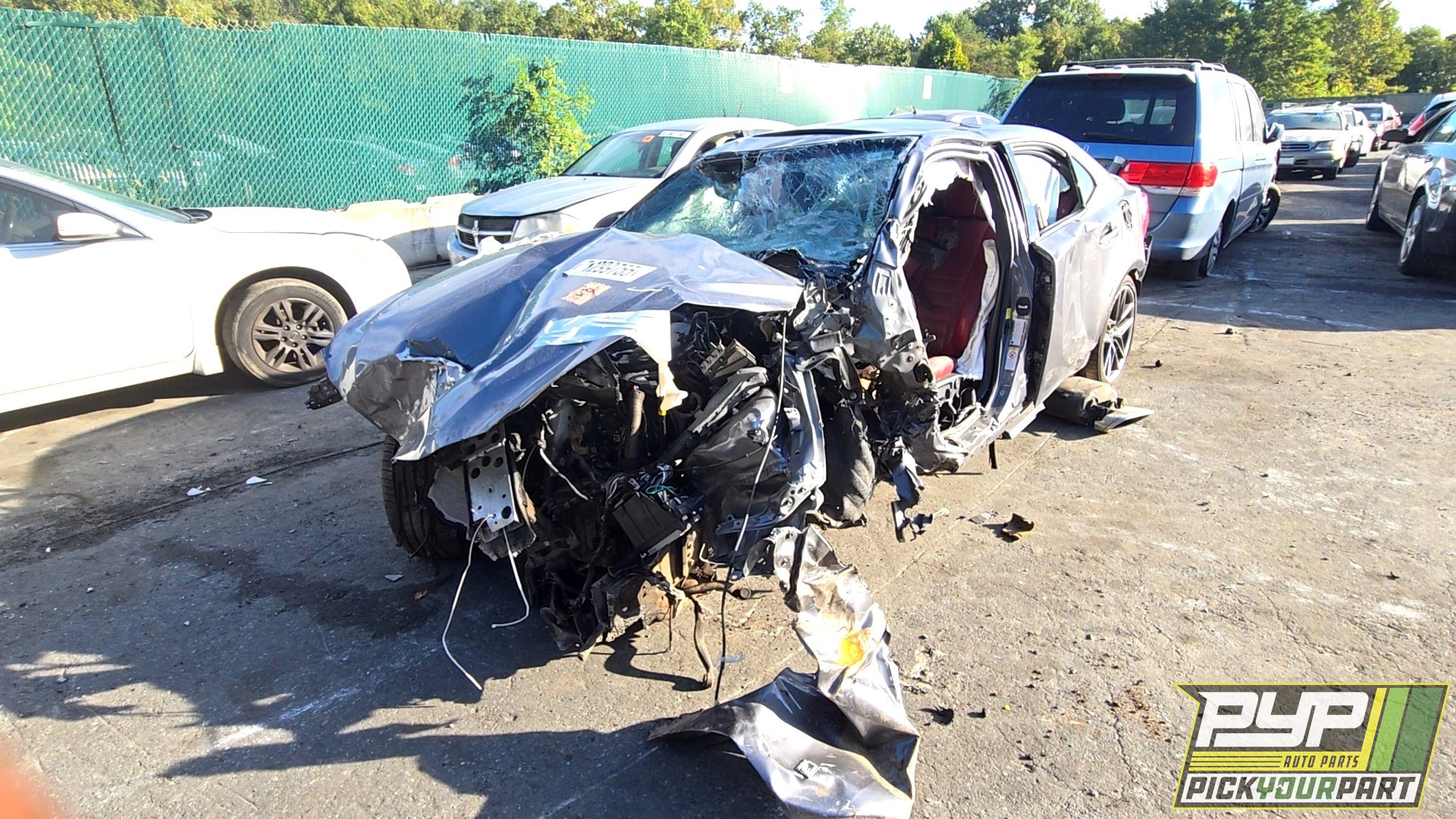 2019 LEXUS IS300 partes disponibles