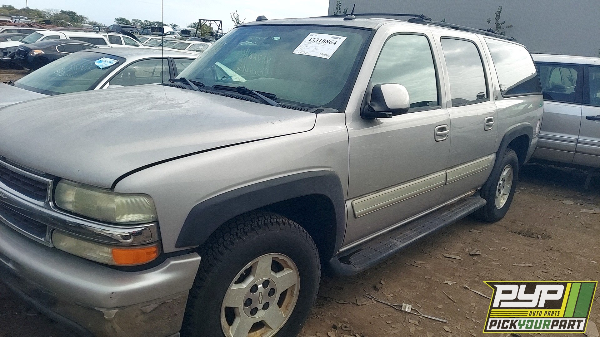 2004 CHEVROLET SUBURBAN 1500 partes disponibles