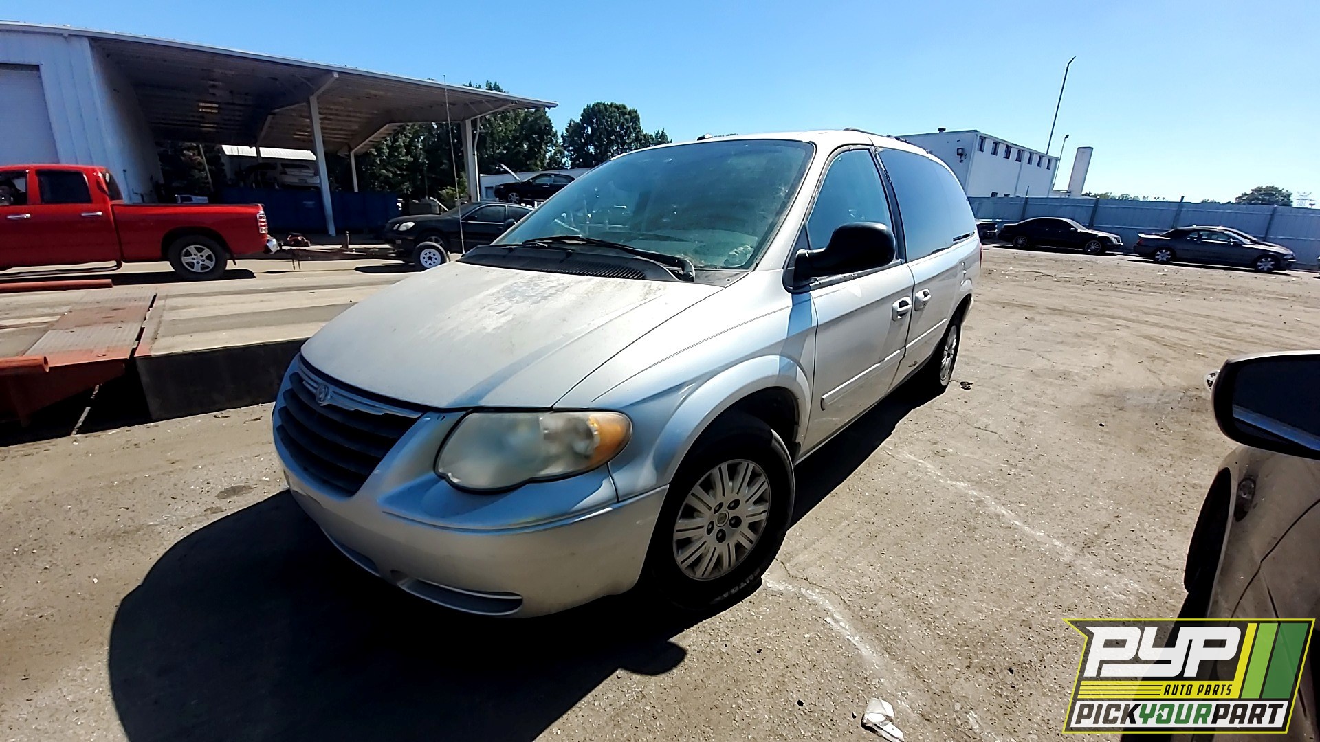 2007 CHRYSLER TOWN & COUNTRY available for parts