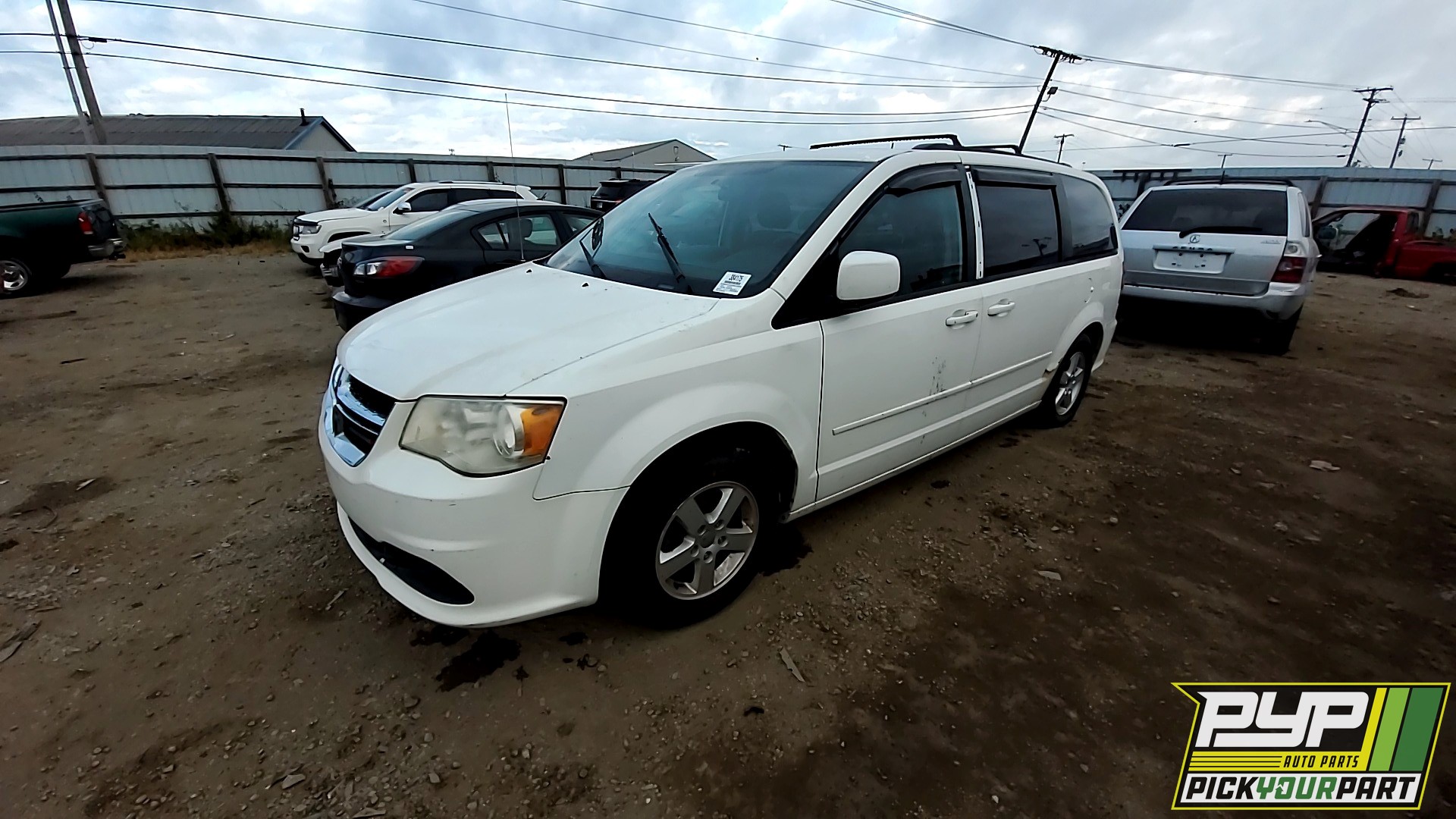 2013 DODGE GRAND CARAVAN available for parts