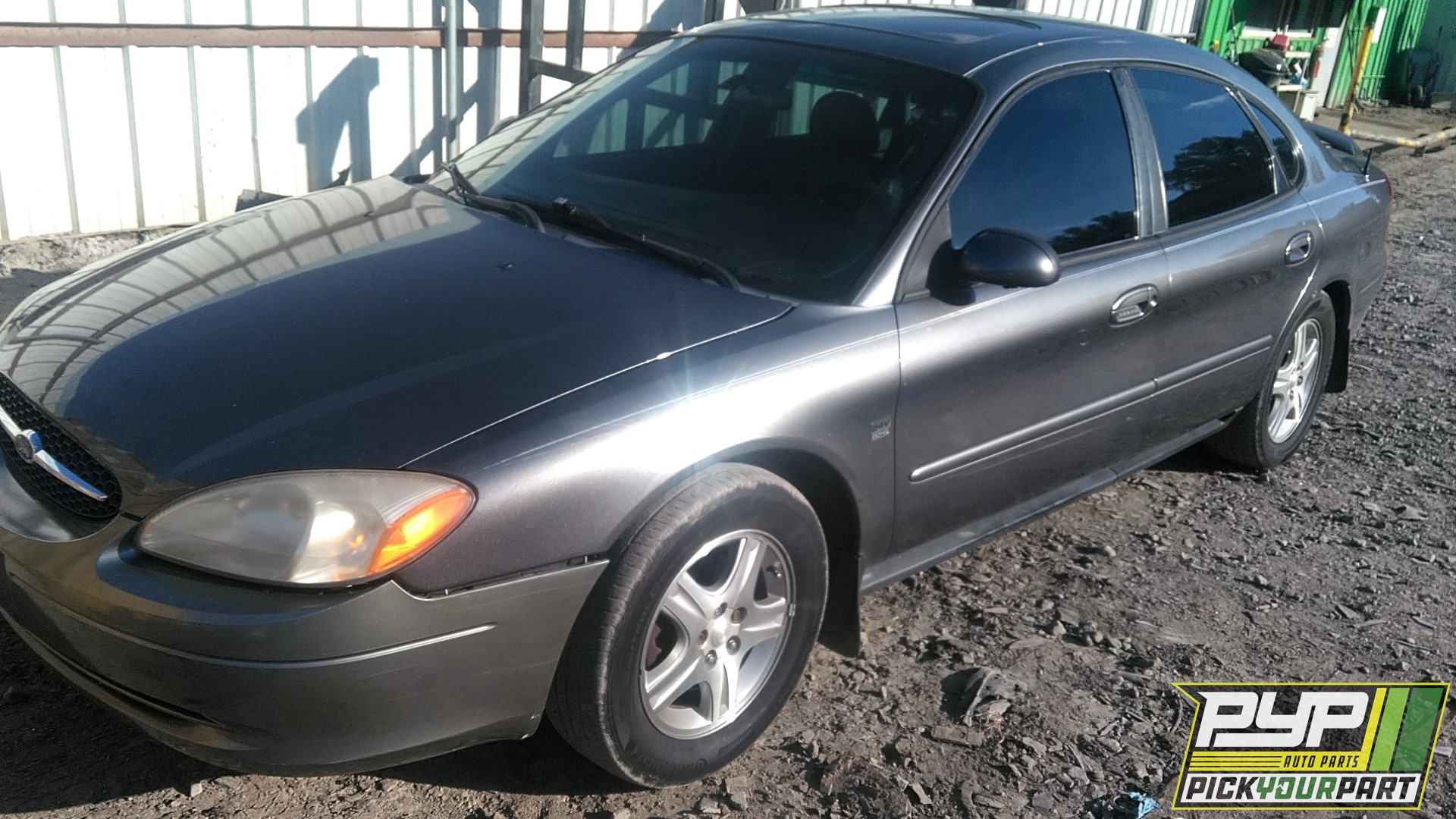 2002 FORD TAURUS available for parts