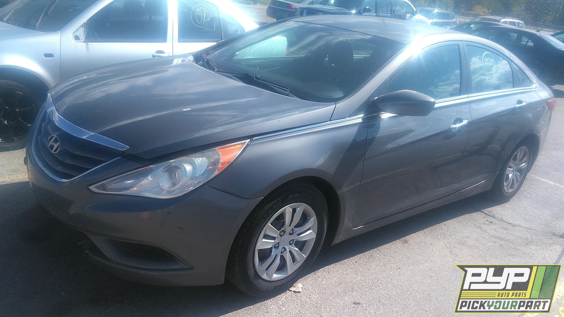 2011 HYUNDAI SONATA available for parts