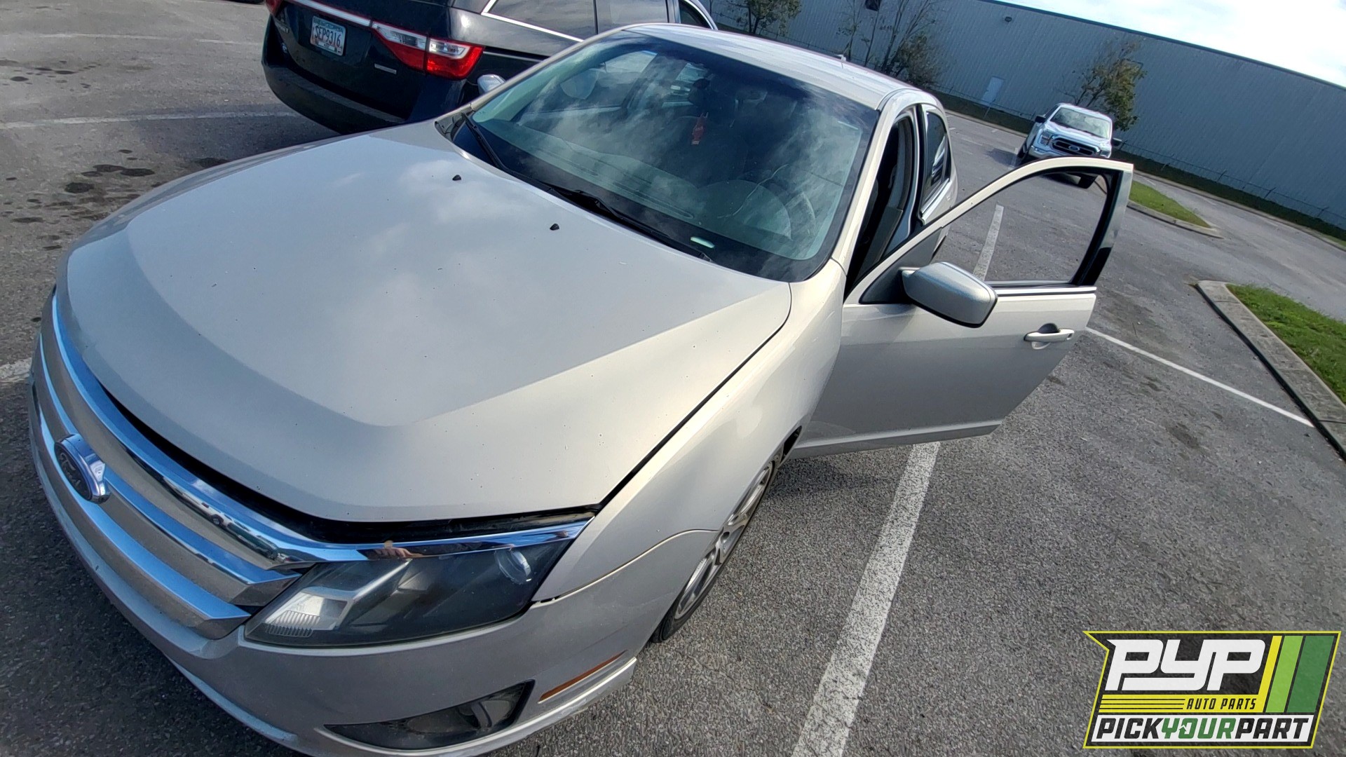 2010 FORD FUSION available for parts