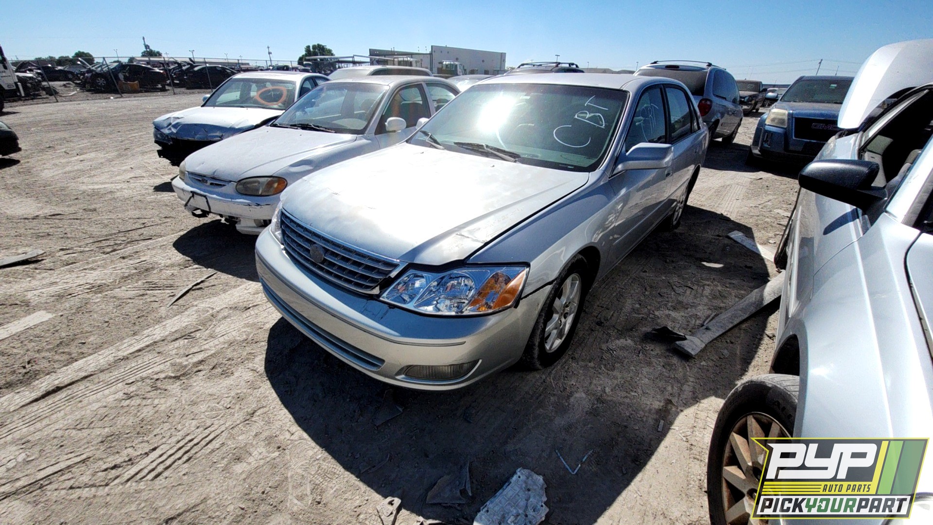 2000 TOYOTA AVALON available for parts