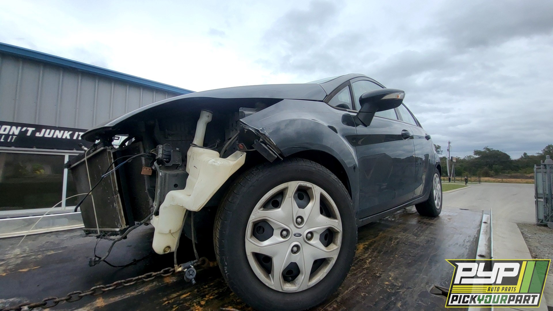 2013 FORD FIESTA available for parts