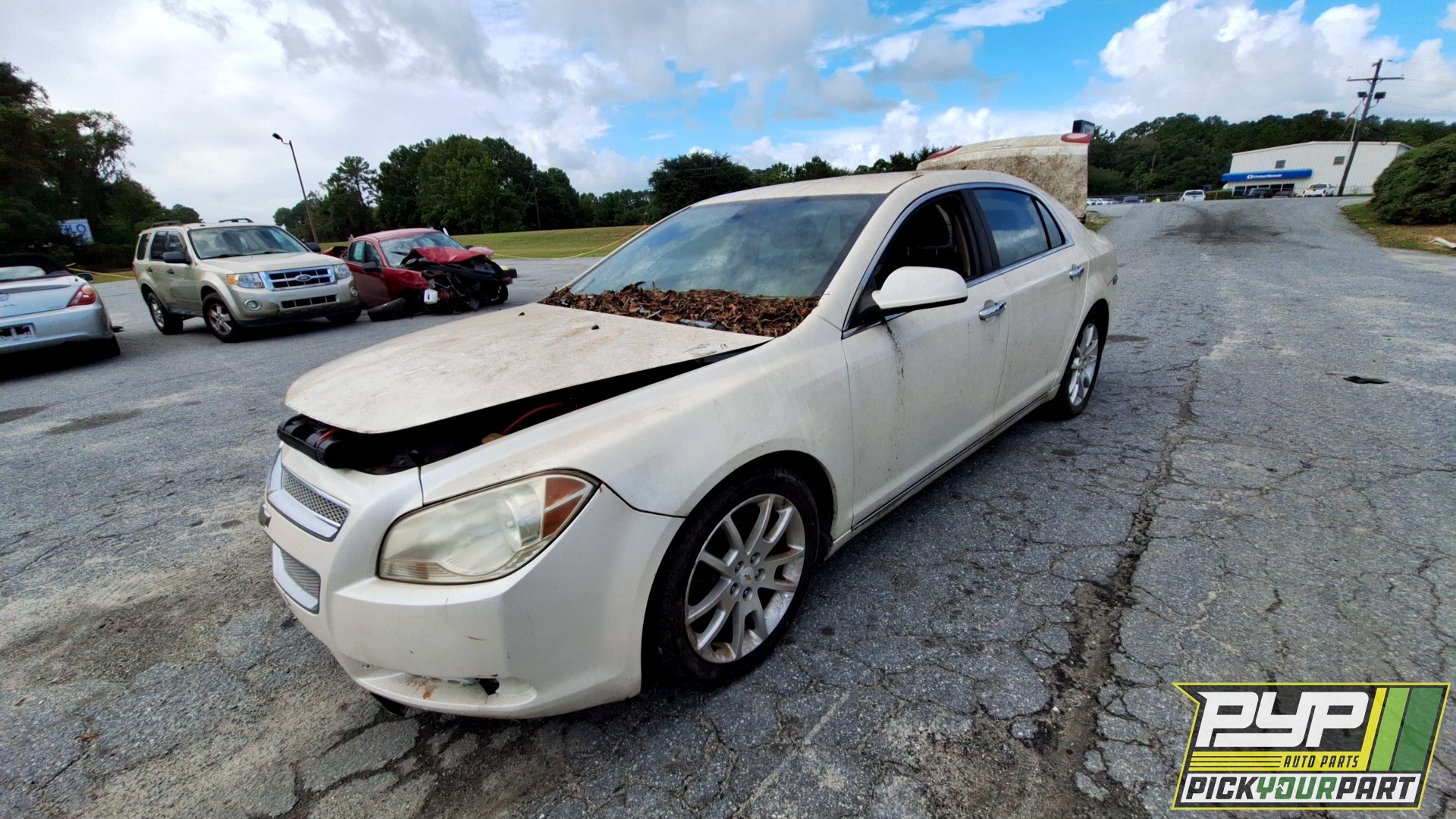 2011 CHEVROLET MALIBU available for parts