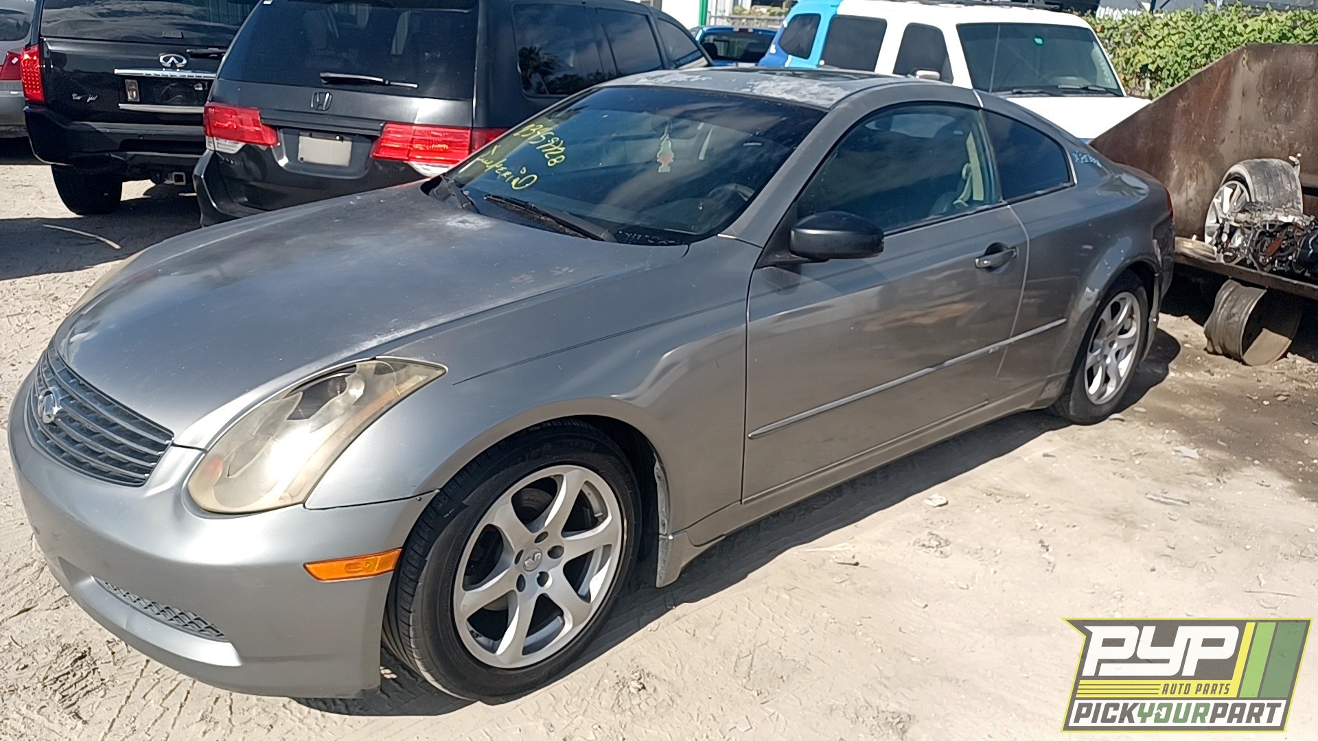 2004 INFINITI G35 partes disponibles