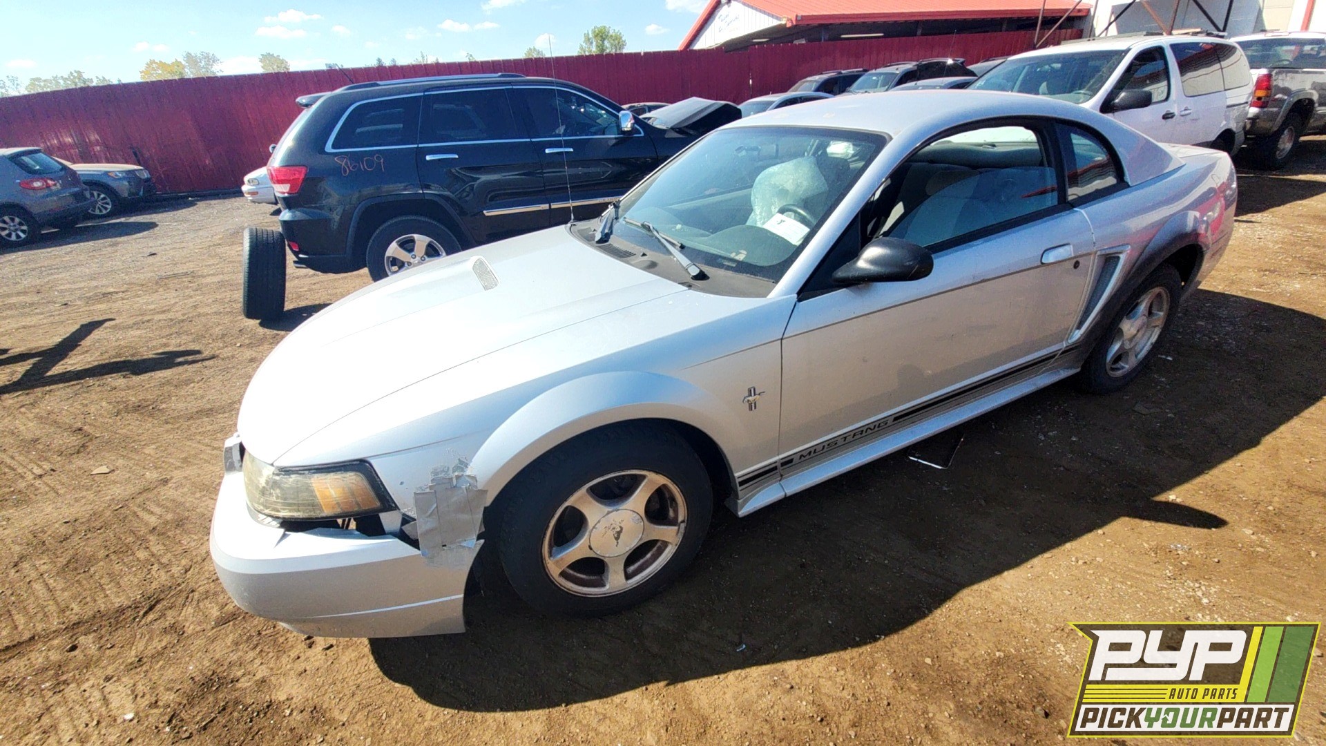 2001 FORD MUSTANG available for parts