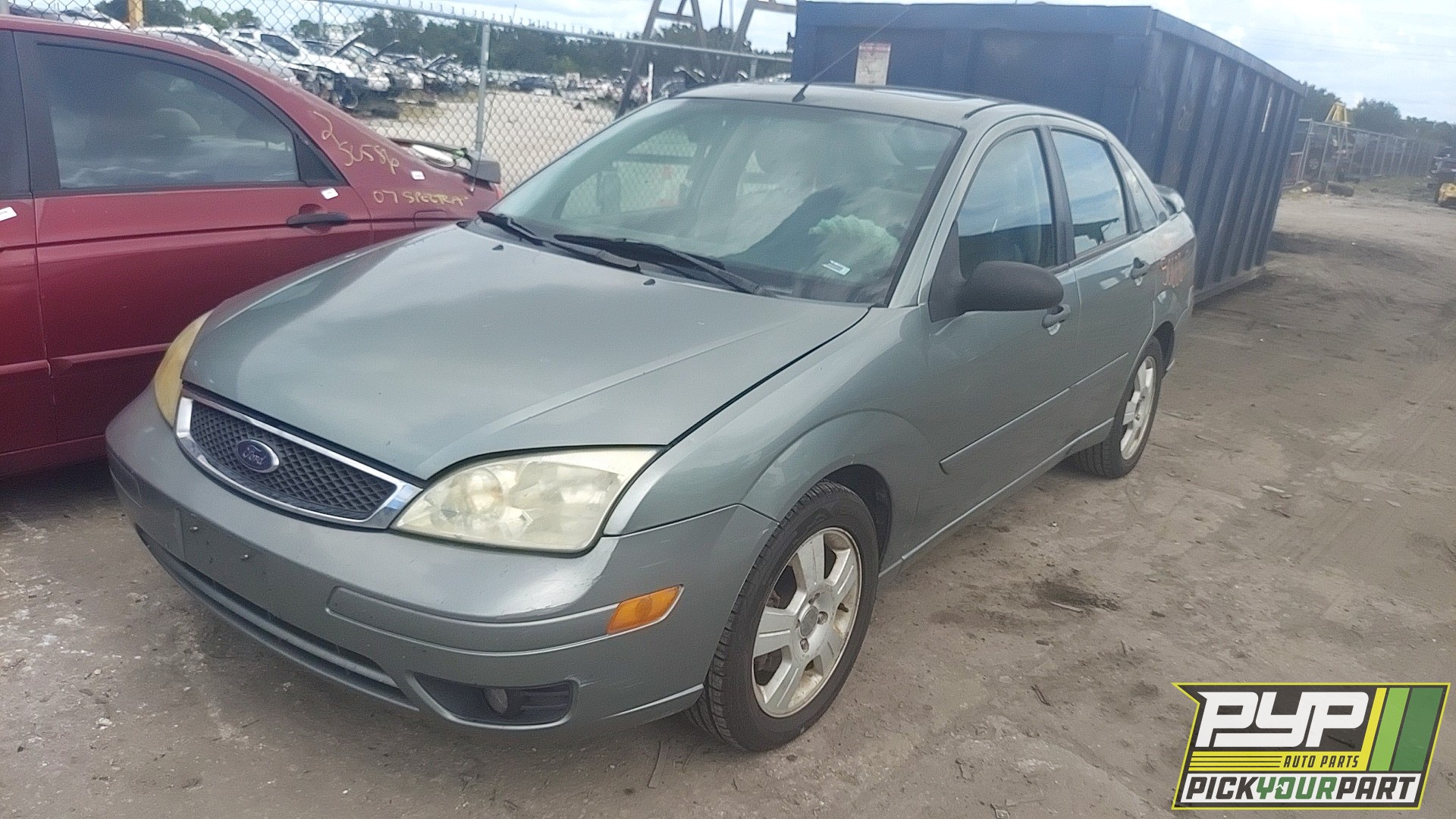 2006 FORD FOCUS available for parts