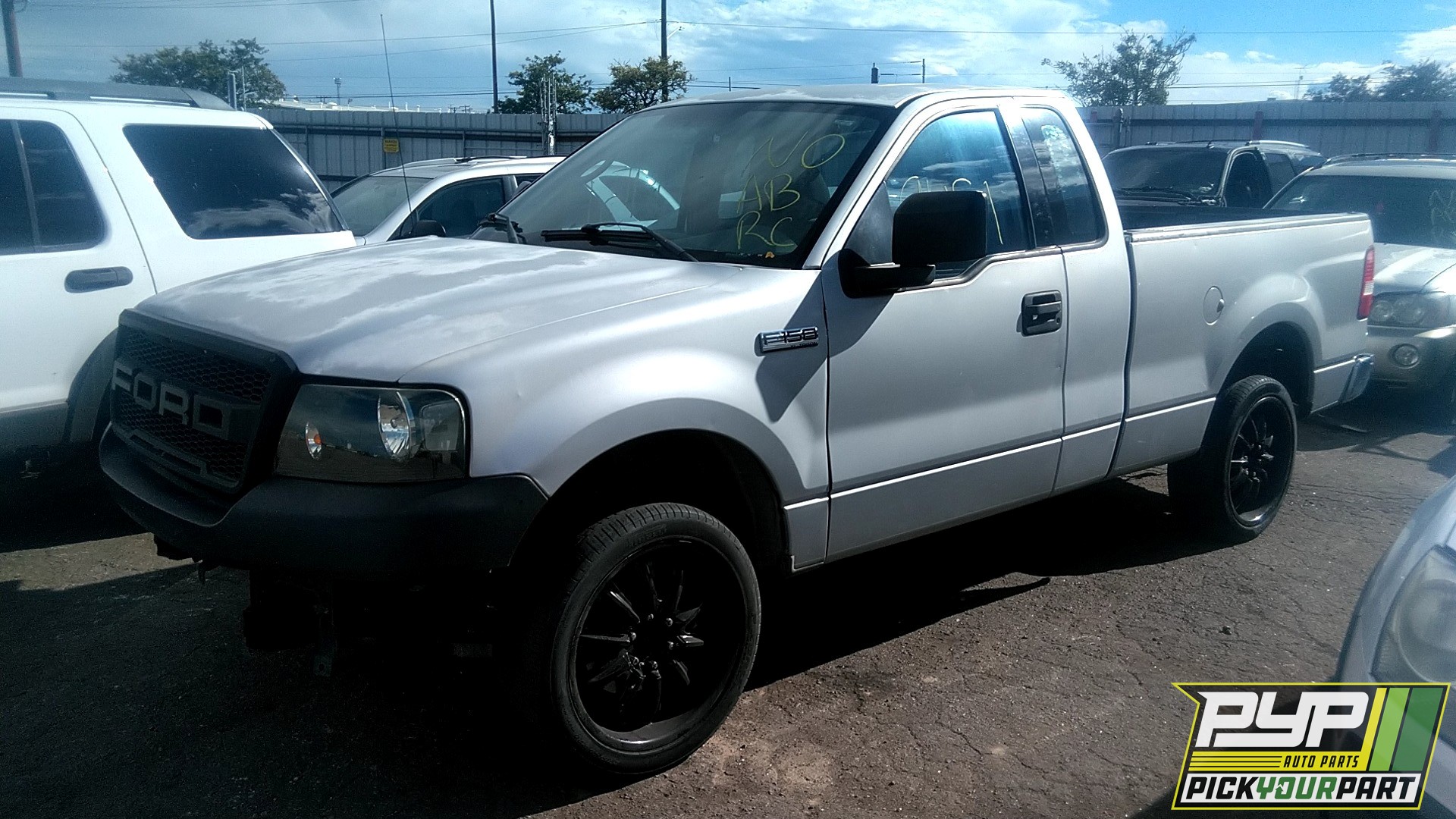2004 FORD F-150 partes disponibles