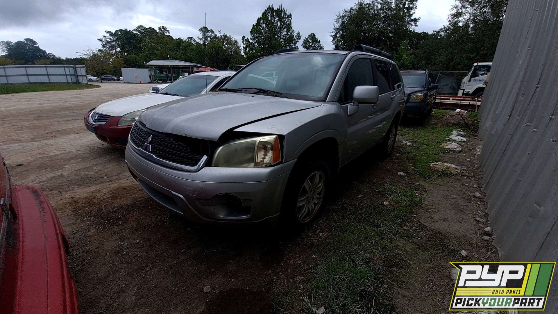 2011 MITSUBISHI ENDEAVOR available for parts