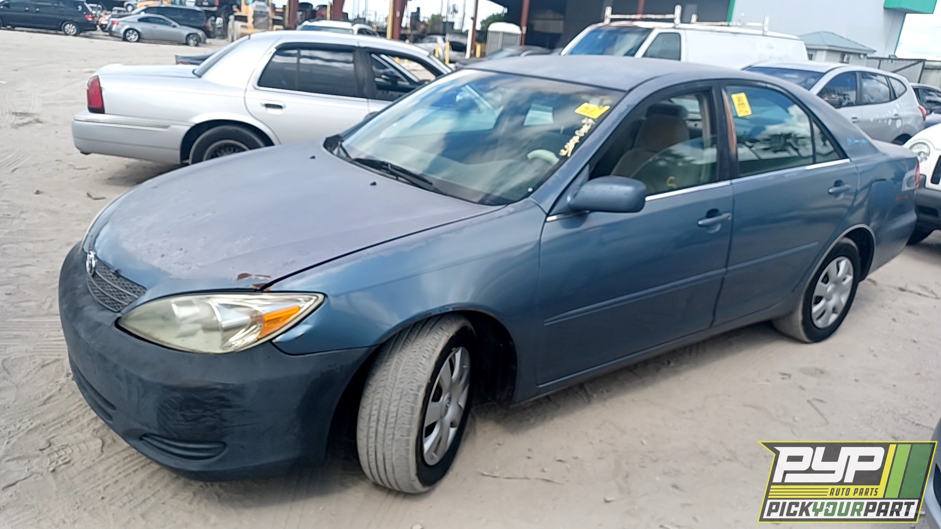 2004 TOYOTA CAMRY partes disponibles