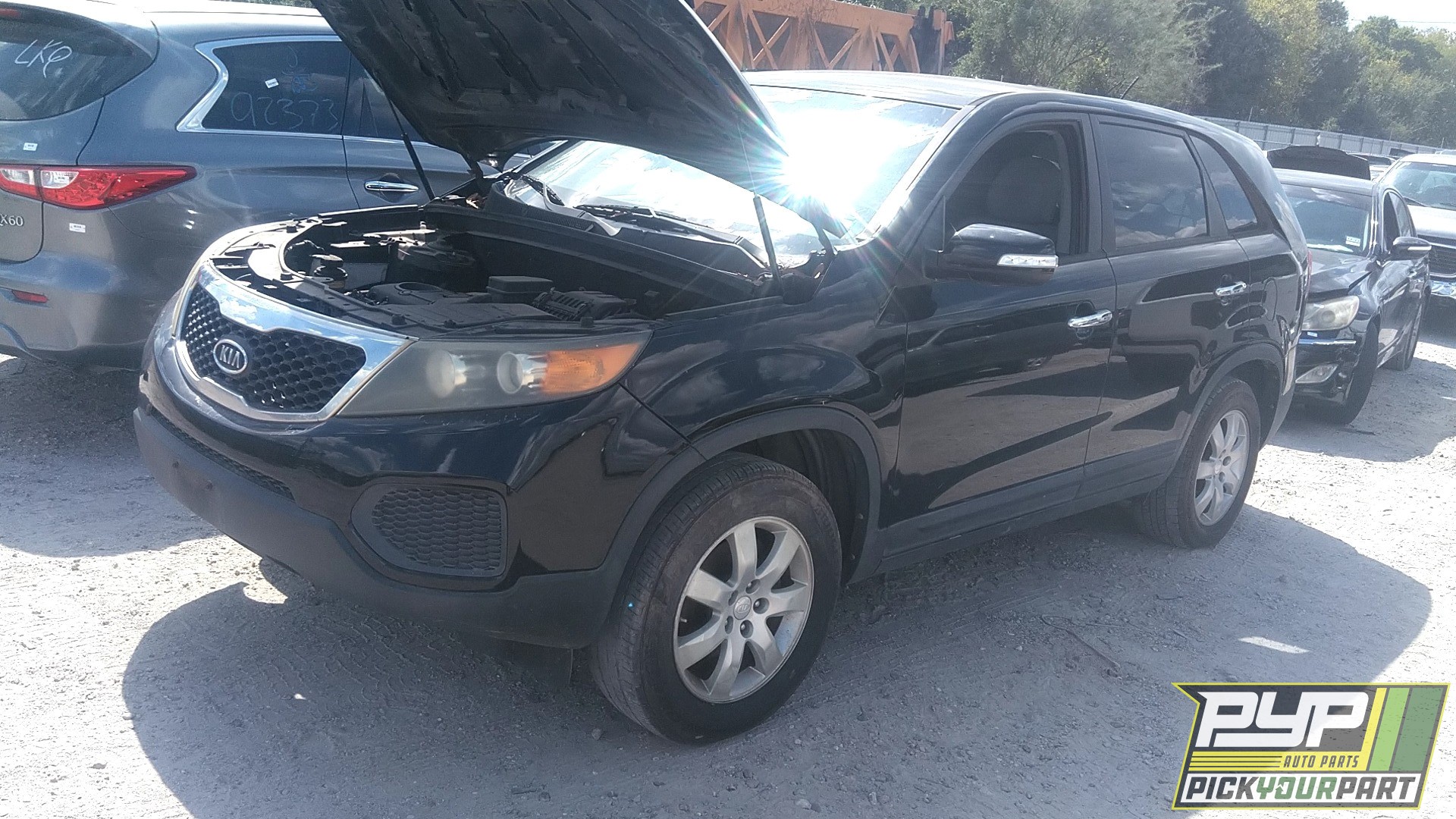 2012 KIA SORENTO available for parts