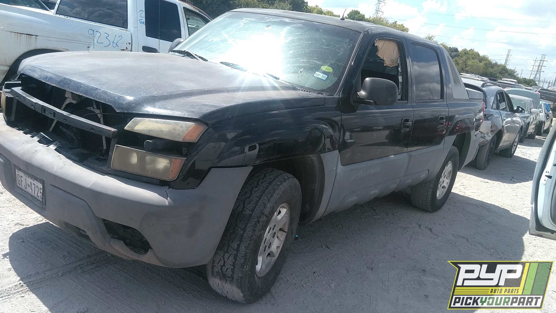 2002 CHEVROLET AVALANCHE 1500 available for parts