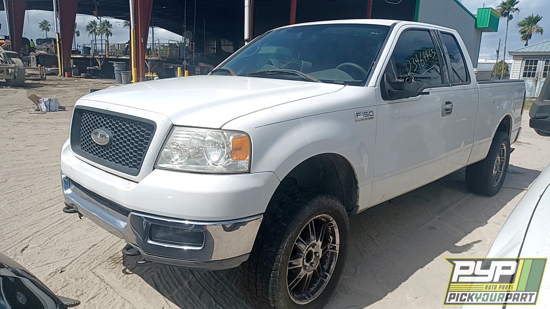 2004 FORD F-150 available for parts