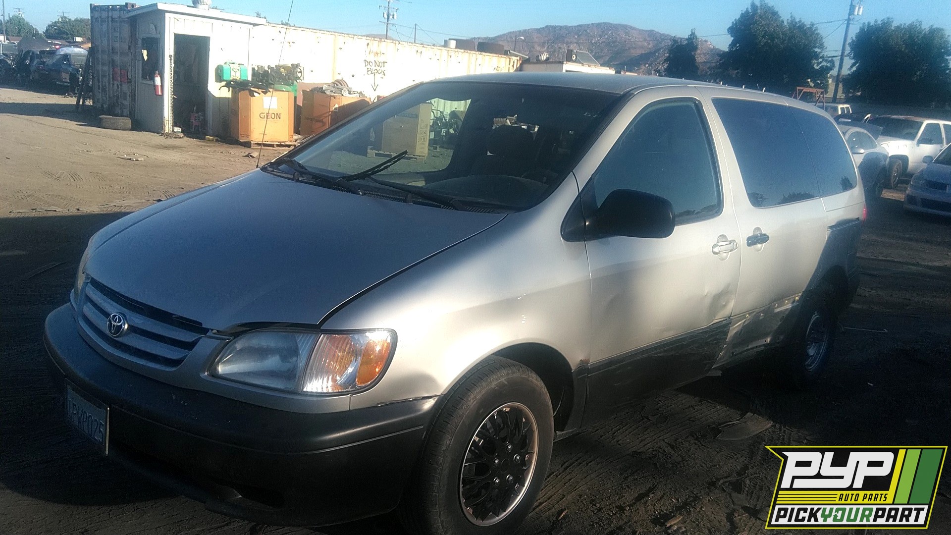 2001 TOYOTA SIENNA partes disponibles
