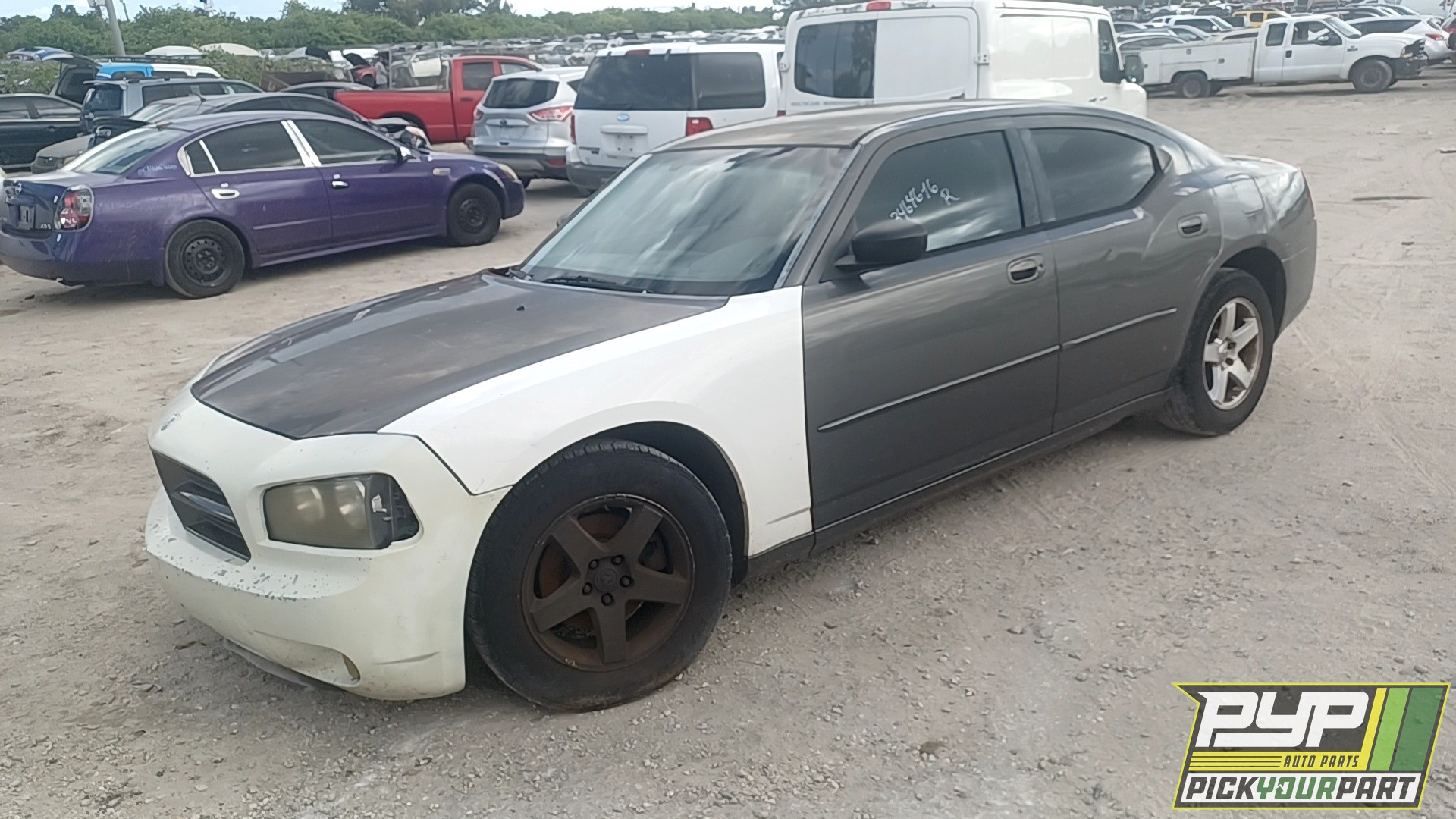 2008 DODGE CHARGER available for parts