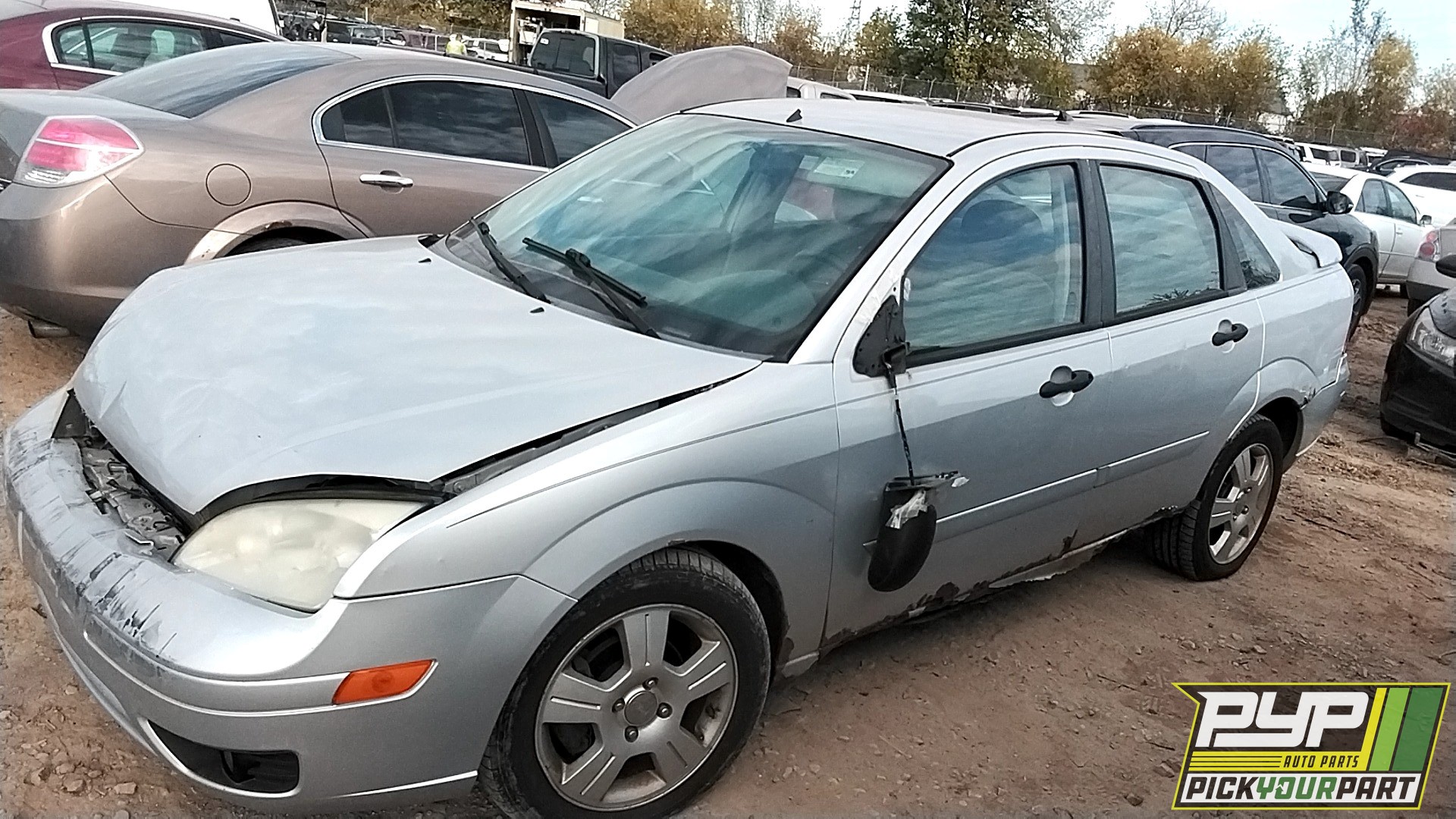 2005 FORD FOCUS available for parts