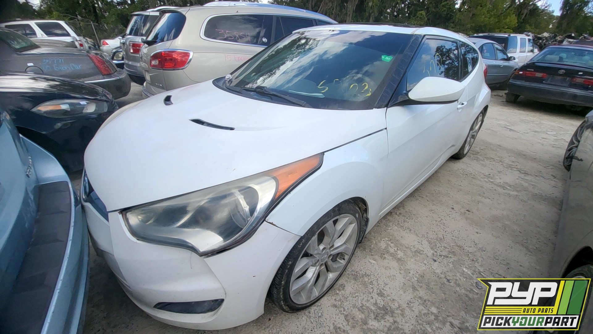 2013 HYUNDAI VELOSTER available for parts