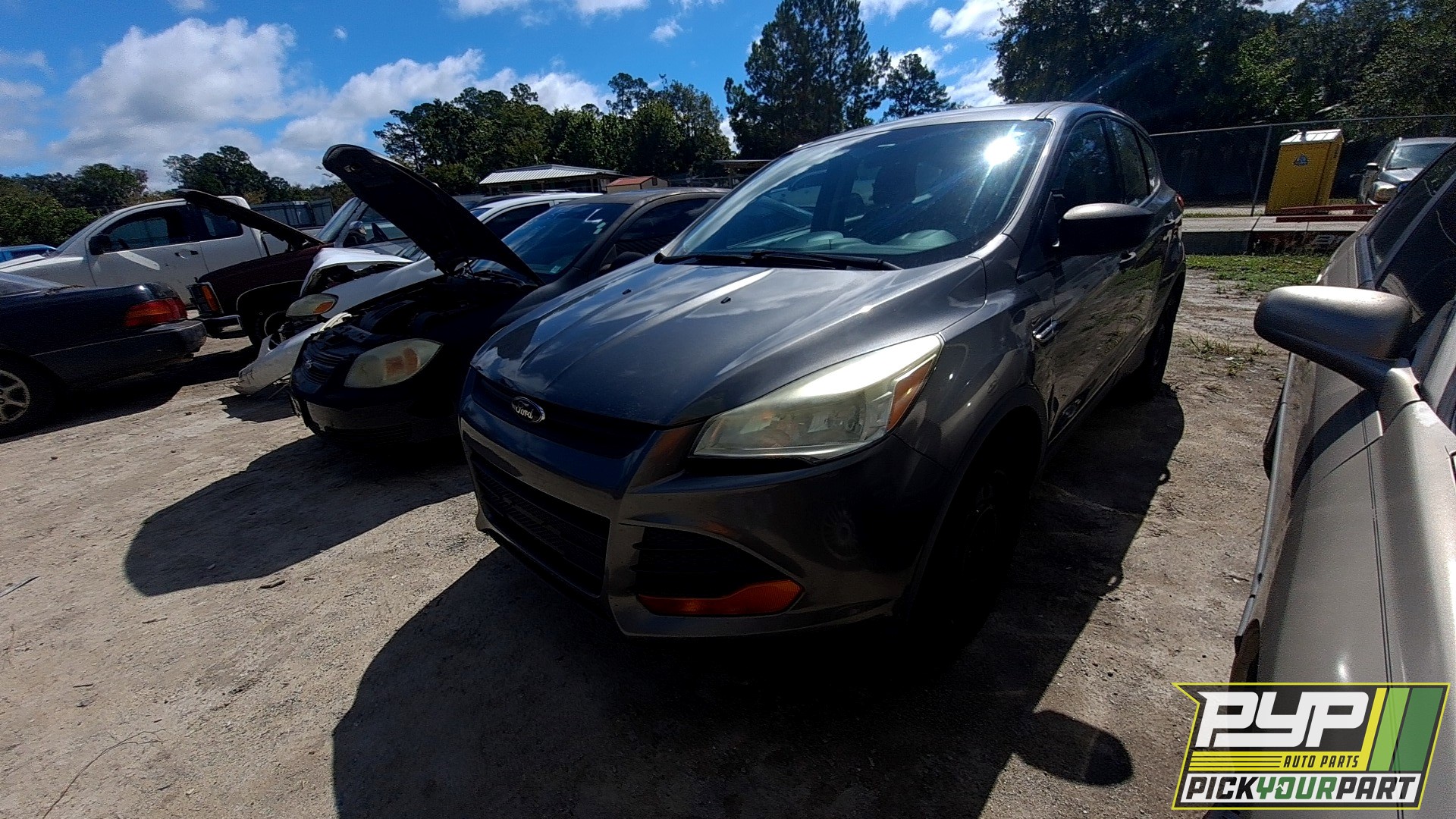 2014 FORD ESCAPE available for parts