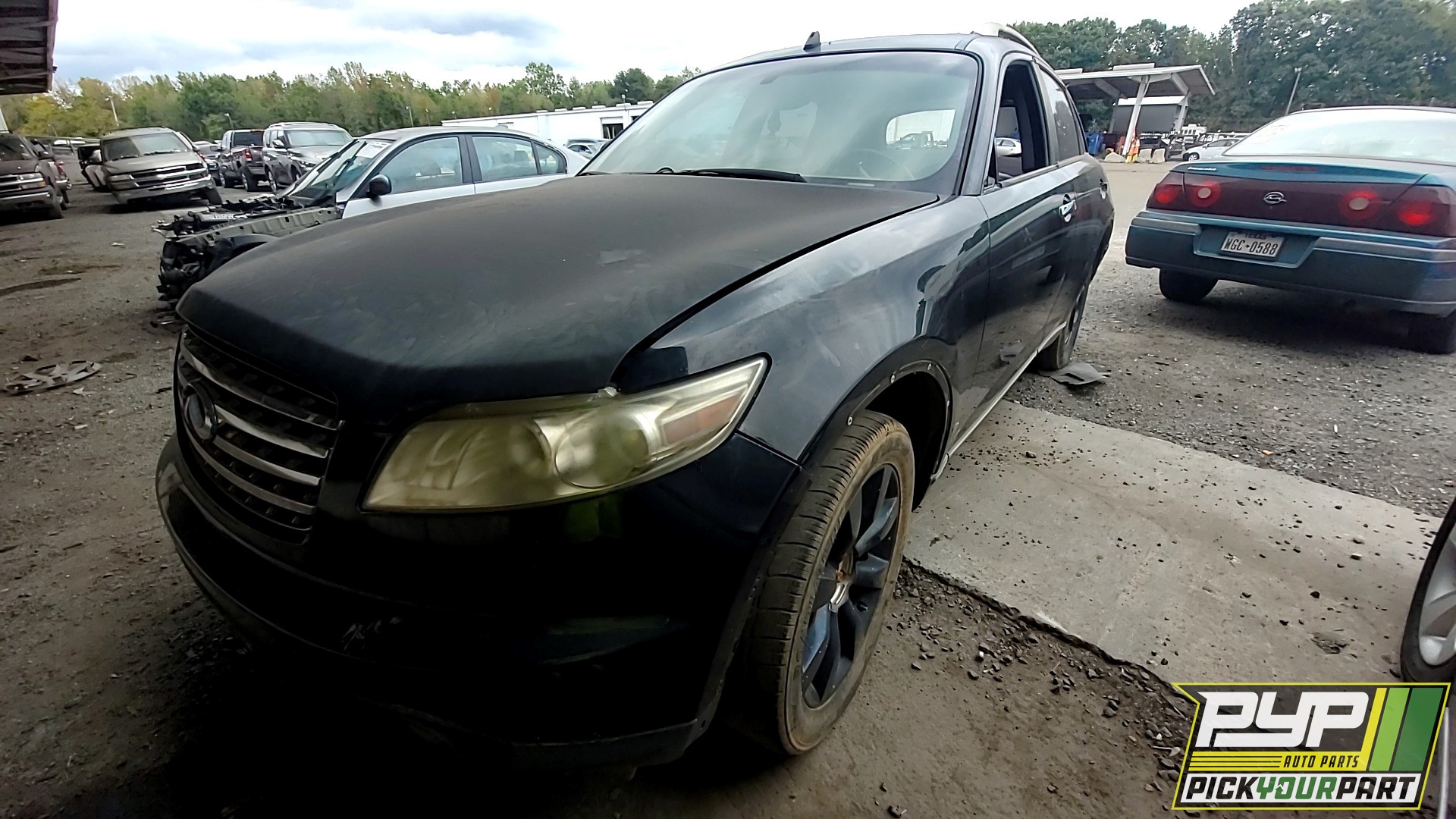 2004 INFINITI FX35 available for parts