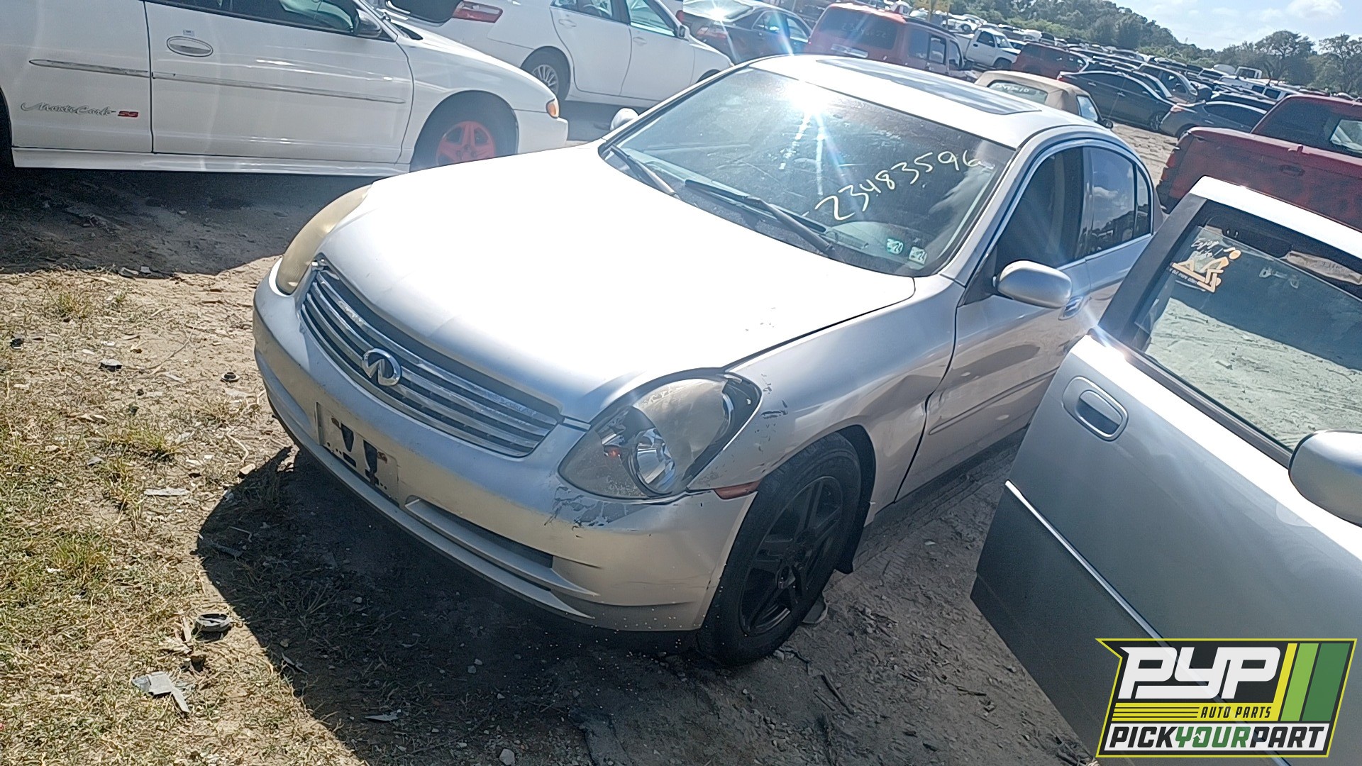 2004 INFINITI G35 partes disponibles