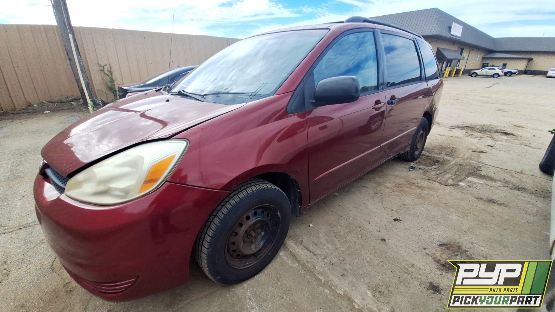 2005 TOYOTA SIENNA available for parts