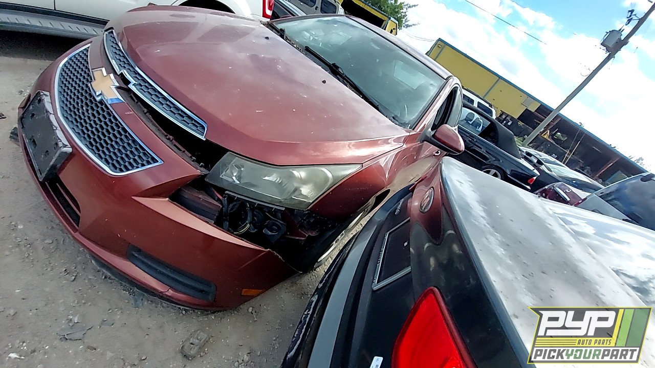 2013 CHEVROLET CRUZE partes disponibles