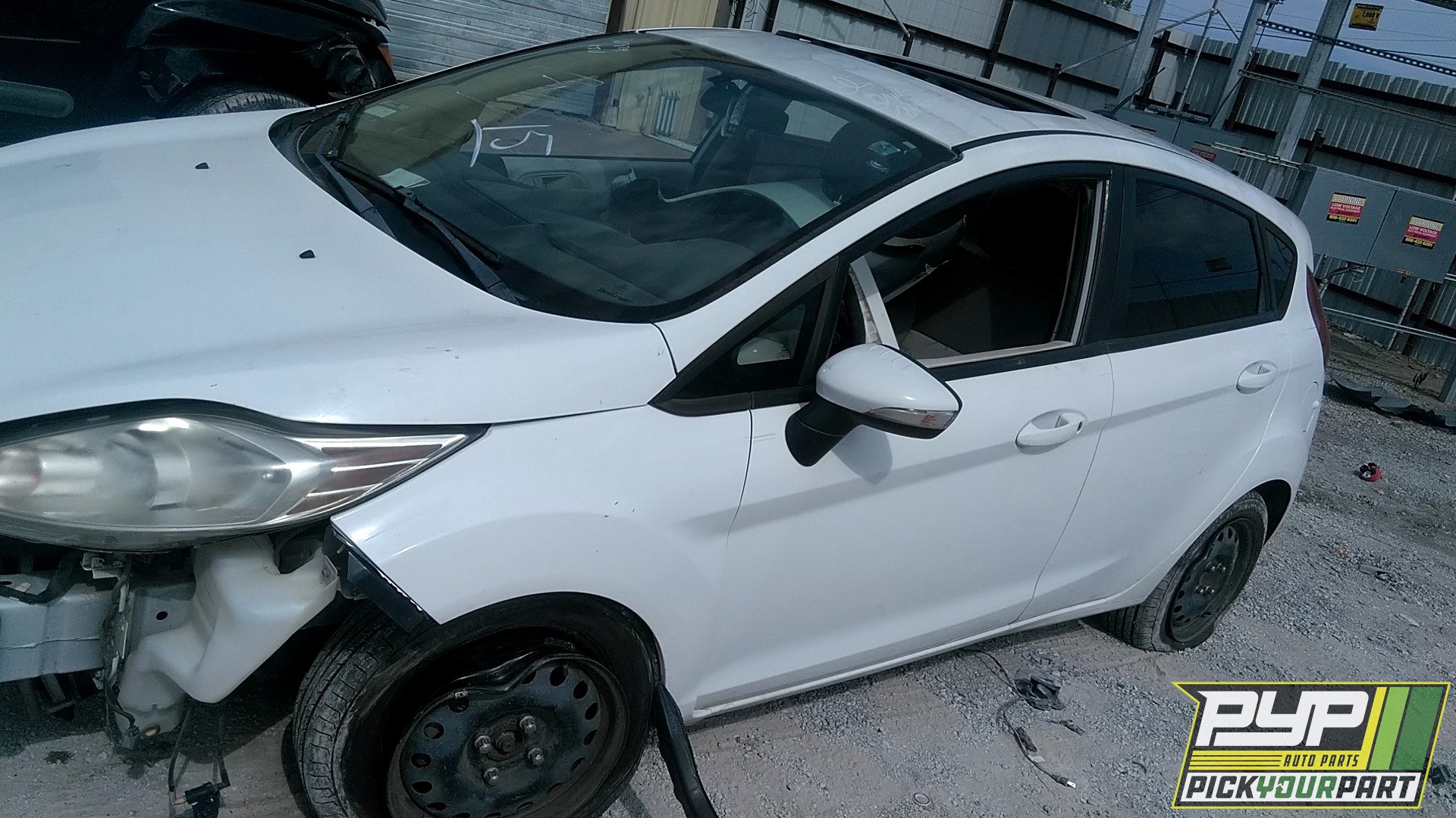 2013 FORD FIESTA available for parts