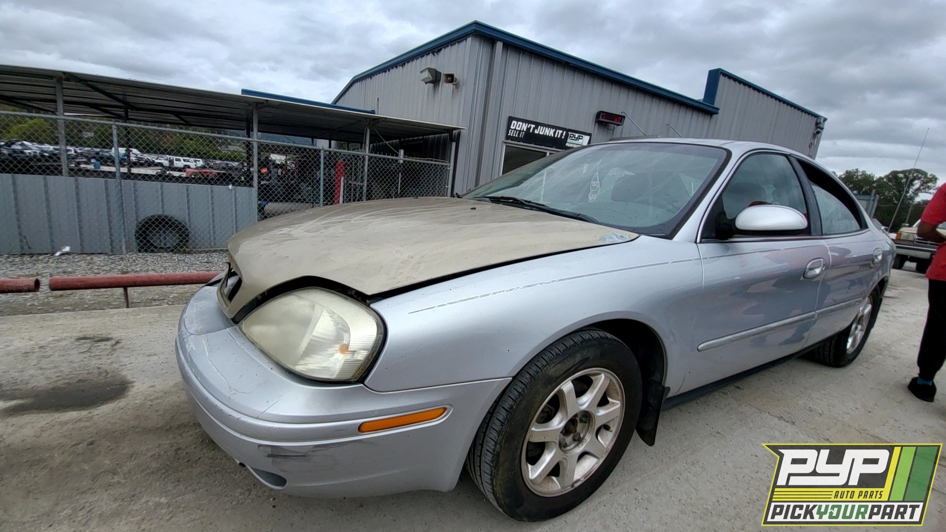 2001 MERCURY SABLE available for parts