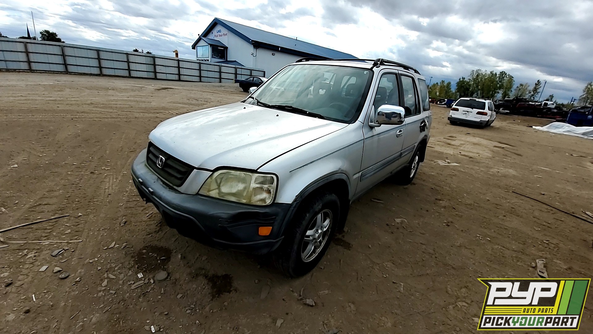 2000 HONDA CR-V available for parts